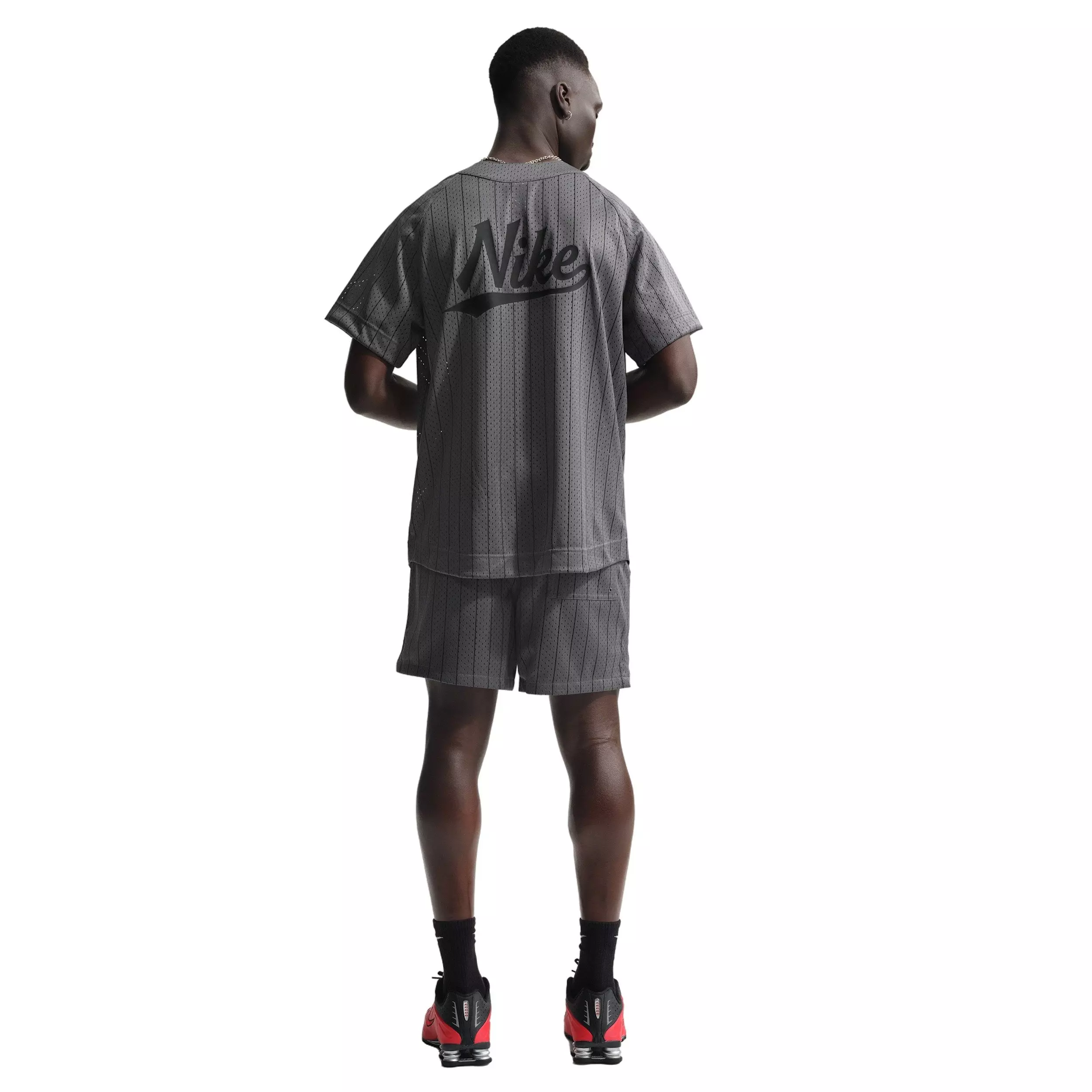 Nike Men's Sportswear Club Striped Flow Shorts - GREY