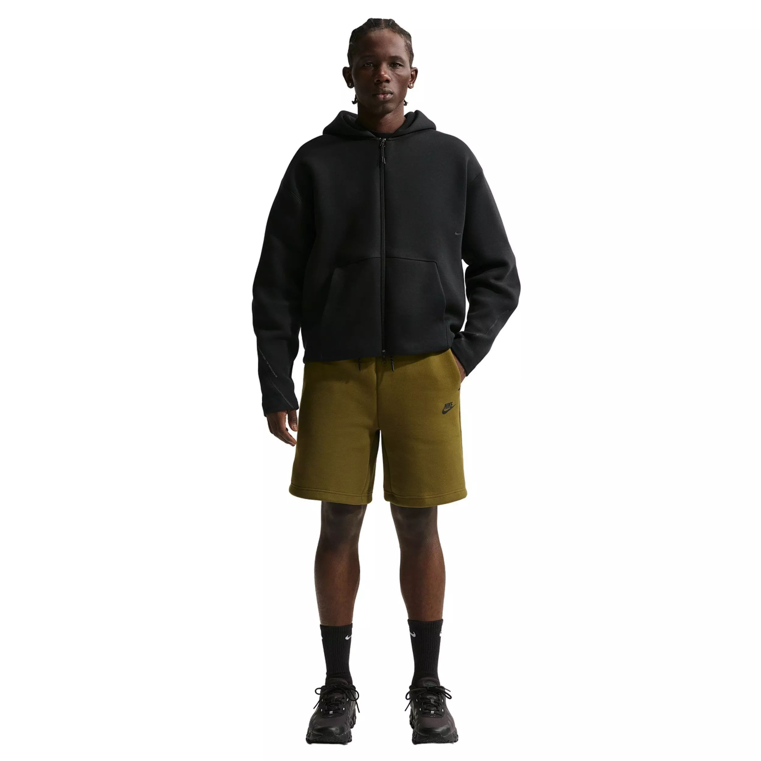 Nike Men's Tech Fleece Shorts - OLIVE