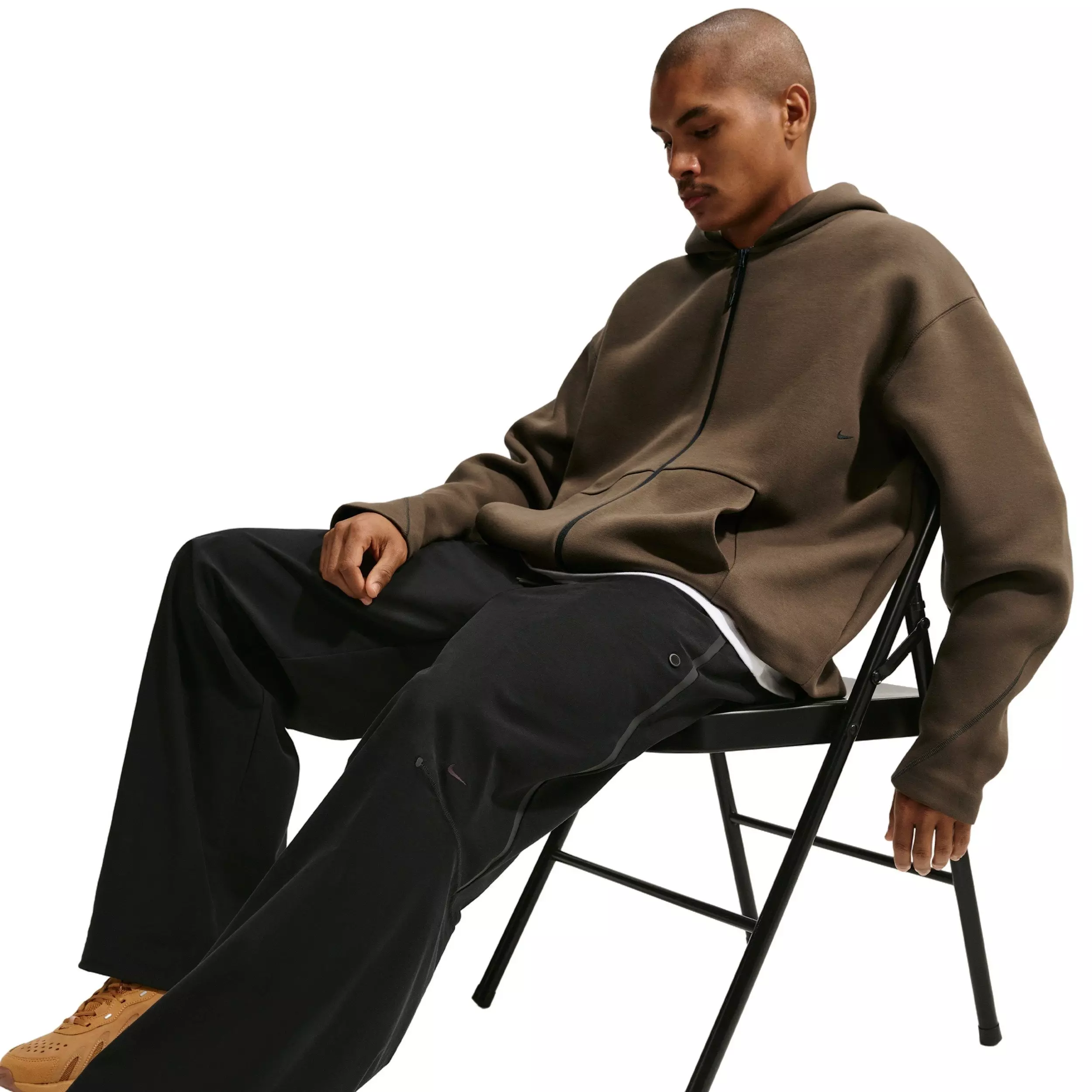 Nike Men's Tech Dri-FIT Shori Knit OS Pants - BLACK