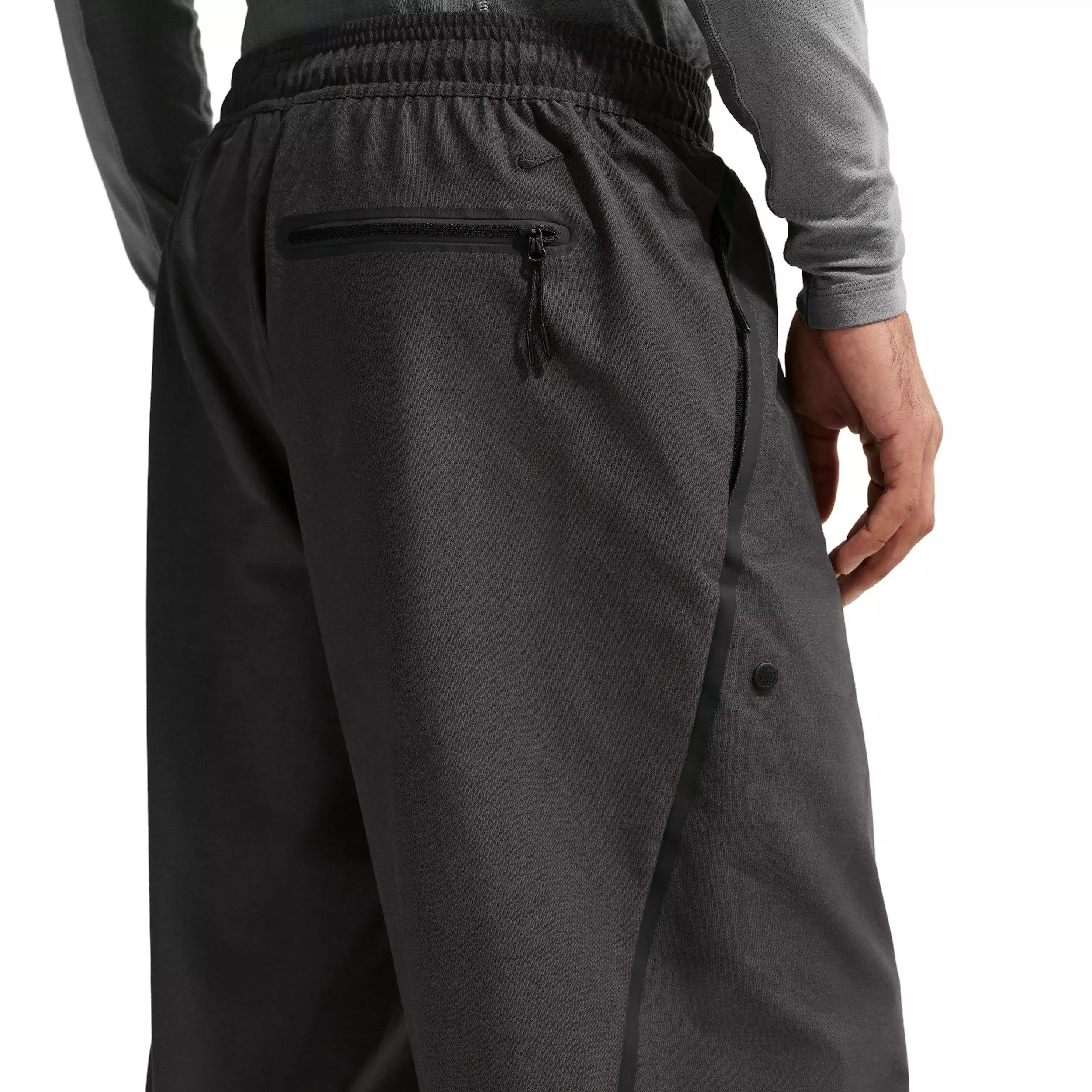 Nike Men's Tech Dri-FIT Shori Knit OS Pants - GREY