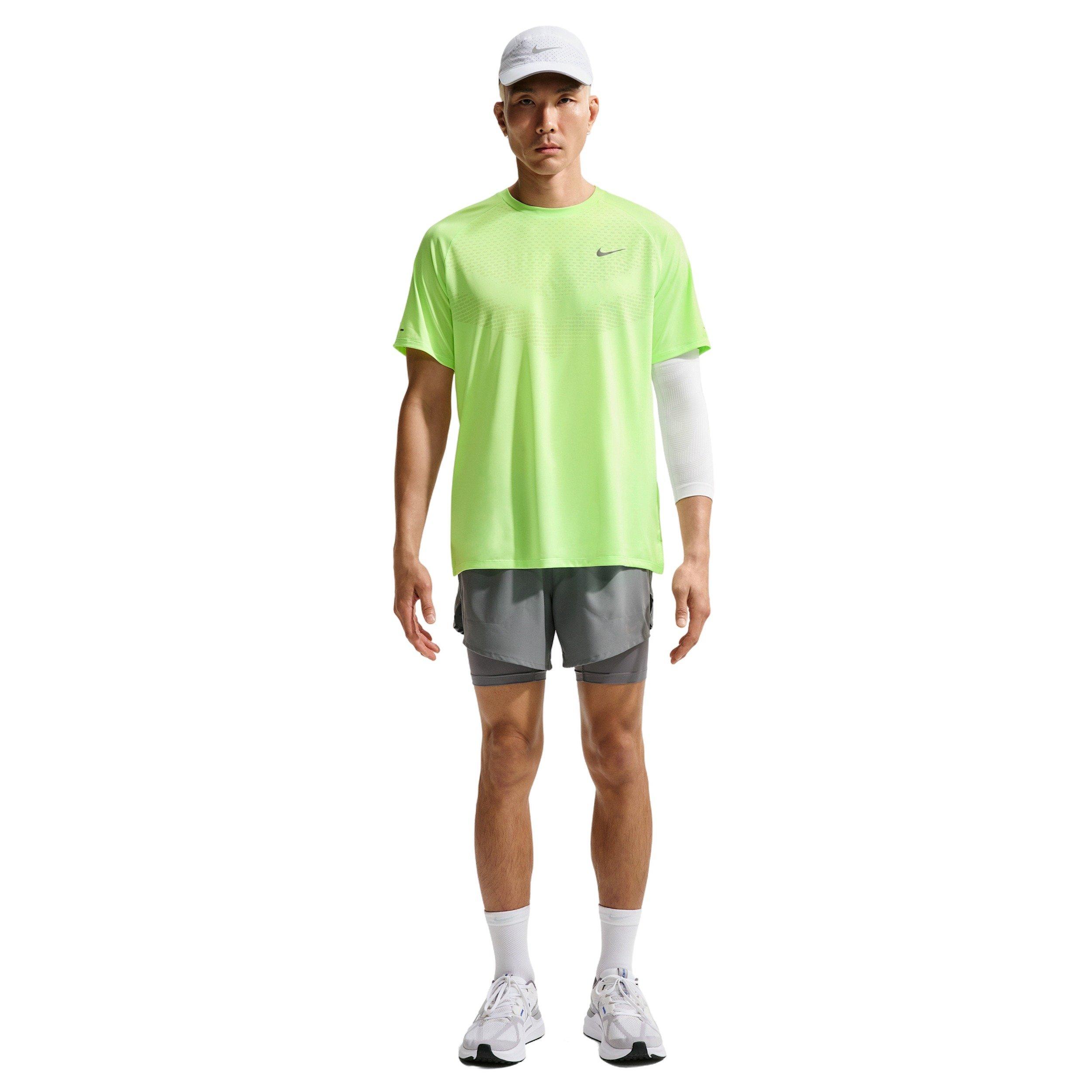 Nike Men's Stride Dri-FIT ADV Short-Sleeve Running Top - LIME GREEN Thumbnail View 4