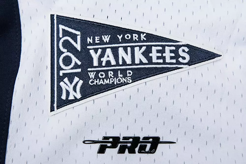 Pro Standard Men's MLB New York Yankees Retro Classic Double-Knit 2.0 Shorts -Navy - NAVY