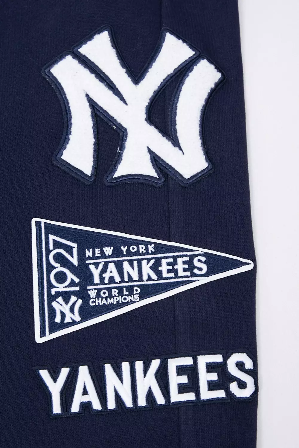 Pro Standard Men's MLB New York Yankees Retro Classic Fleece Sweatpants - Navy - NAVY