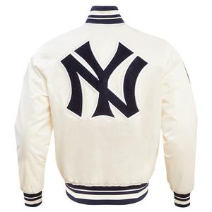 Pro Standard Men's MLB New York Yankees Retro Classic Rib Satin Jacket -Eggshell/Navy