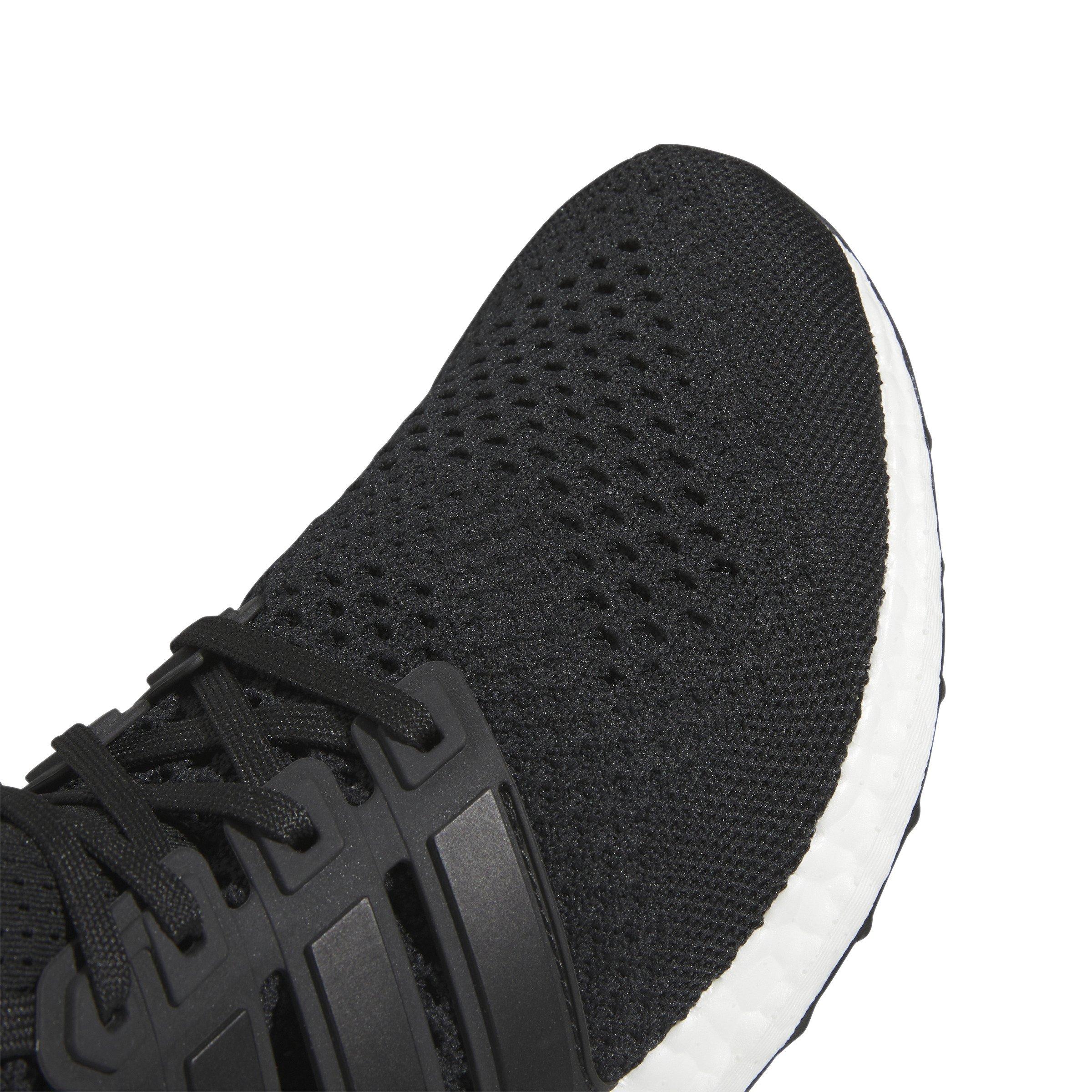 Adidas ultra boost deals 4. core