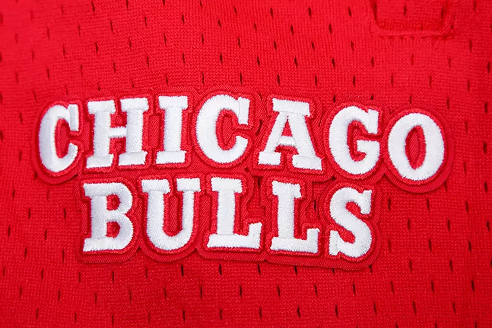 Pro Standard Men's NBA Chicago Bulls Retro Classic Double Knit Shorts -Black/Red - BLACK/RED