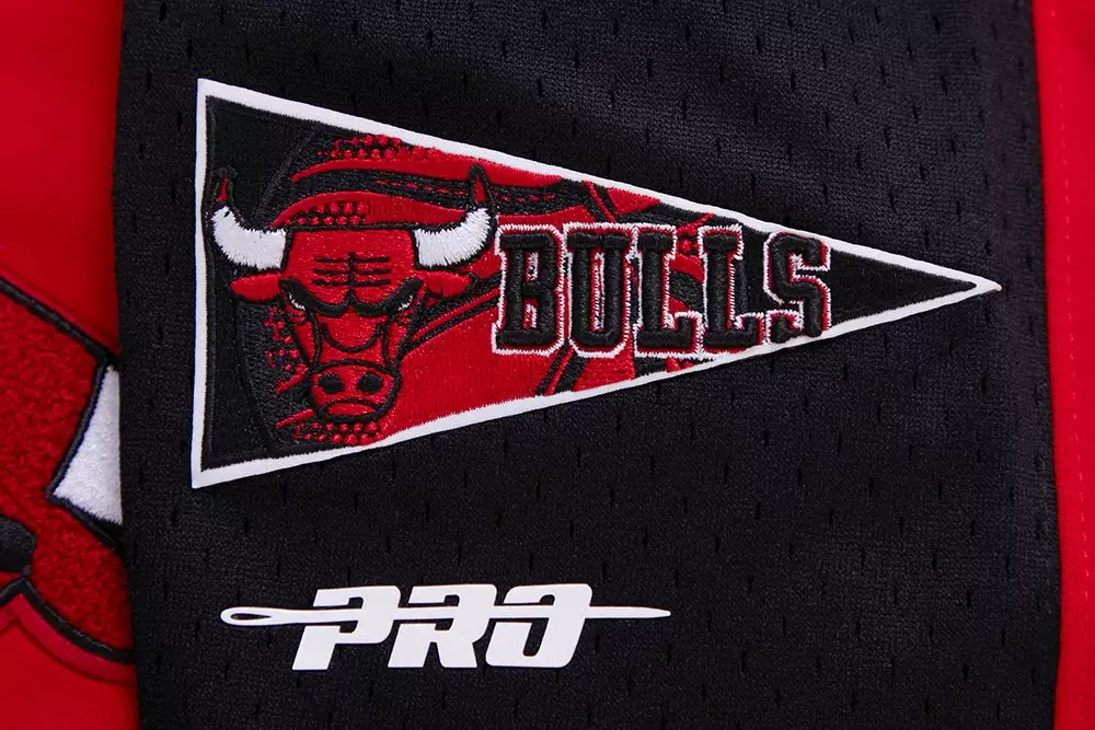 Pro Standard Men's NBA Chicago Bulls Retro Classic Double Knit Shorts -Red/Black - RED/BLACK