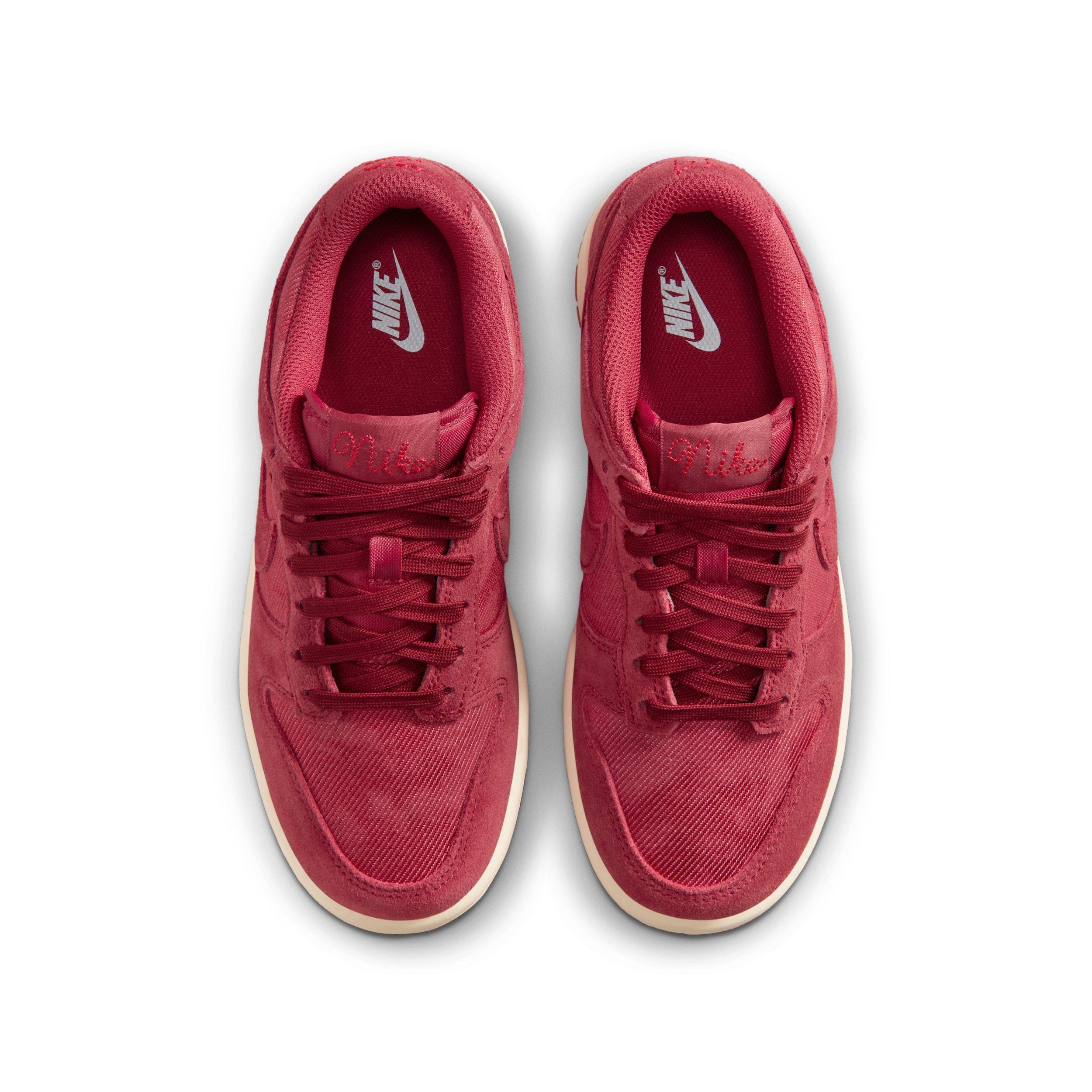 Nike Dunk Low SE Grade School Boys' "Team Crimson/Team Crimson/Sanddrift/Team Crimson" Shoe