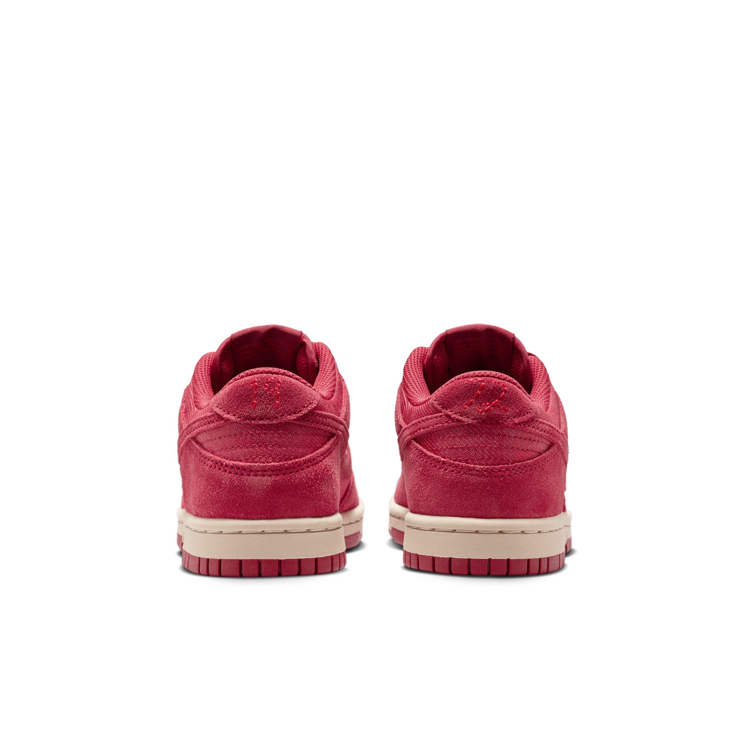 Nike Dunk Low SE Grade School Boys' "Team Crimson/Team Crimson/Sanddrift/Team Crimson" Shoe