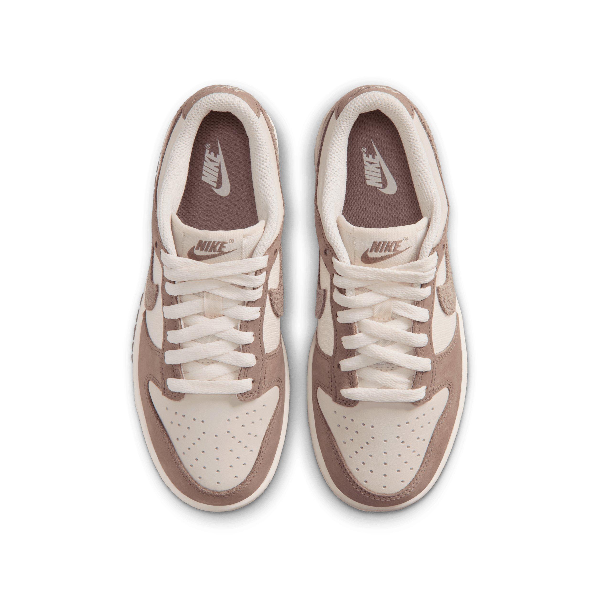 Nike Dunk Low SE Grade School Boys' "Pale Ivory/Taupe Haze" Shoe