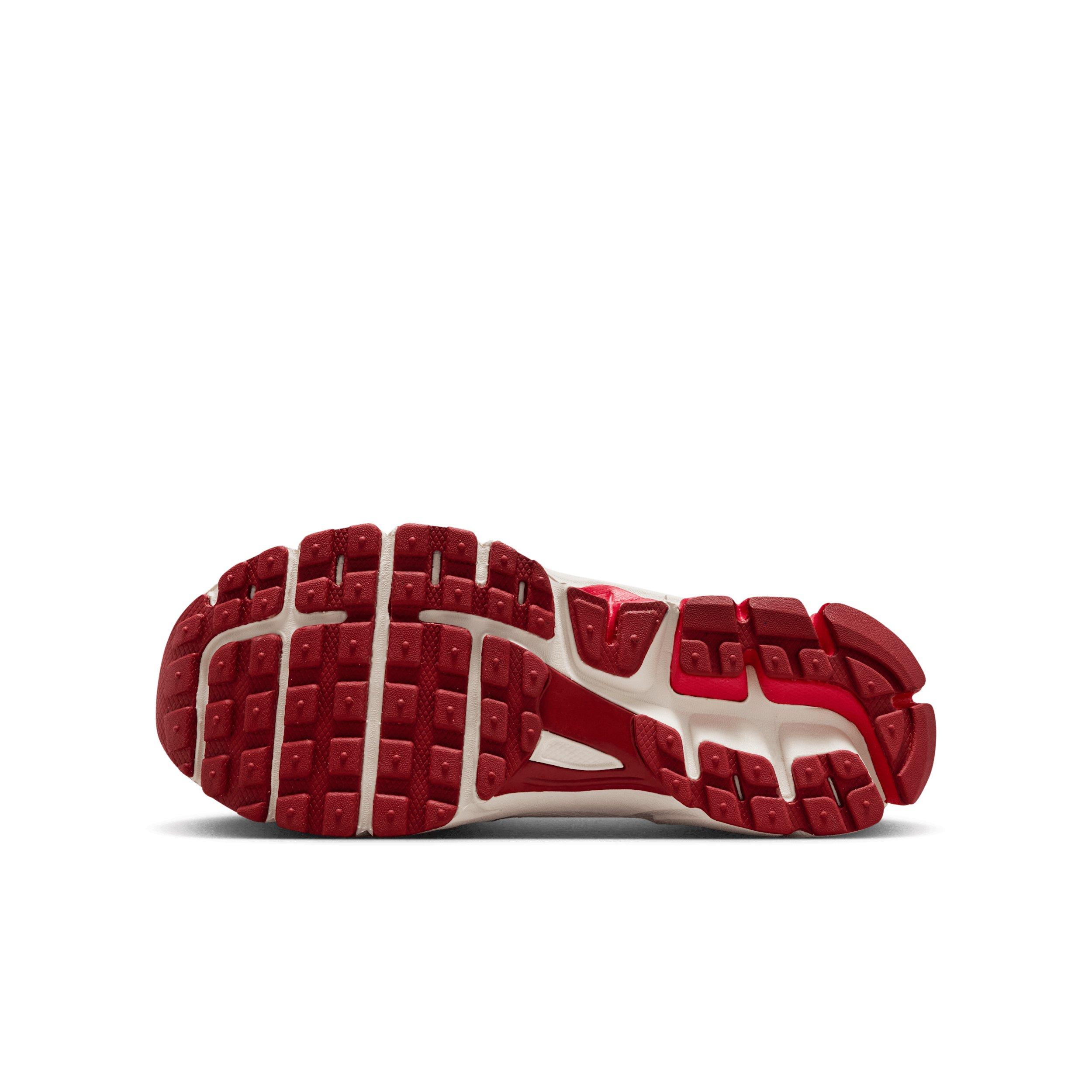 Nike Vomero 5 SE Grade School Boys' "Sail/Team Crimson/University Red" Shoe