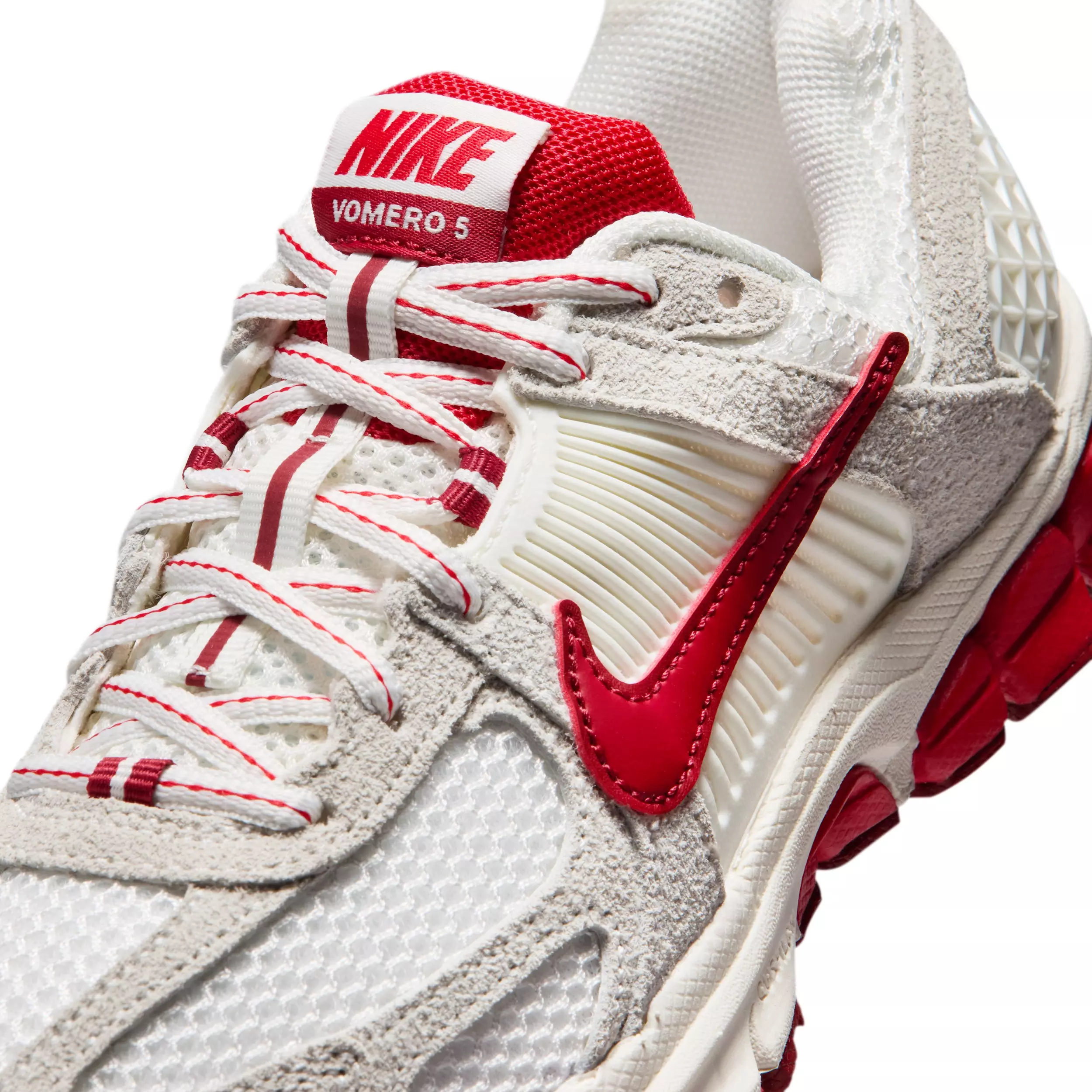 Nike Vomero 5 SE "Sail/Team Crimson/University Red" Grade School Boys' Shoe - SAIL/CRIMSON/RED