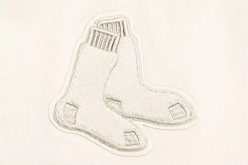 Pro Standard Women's MLB Boston Red Sox​ Neutral SJ Boxy Top -Cream - CREAM