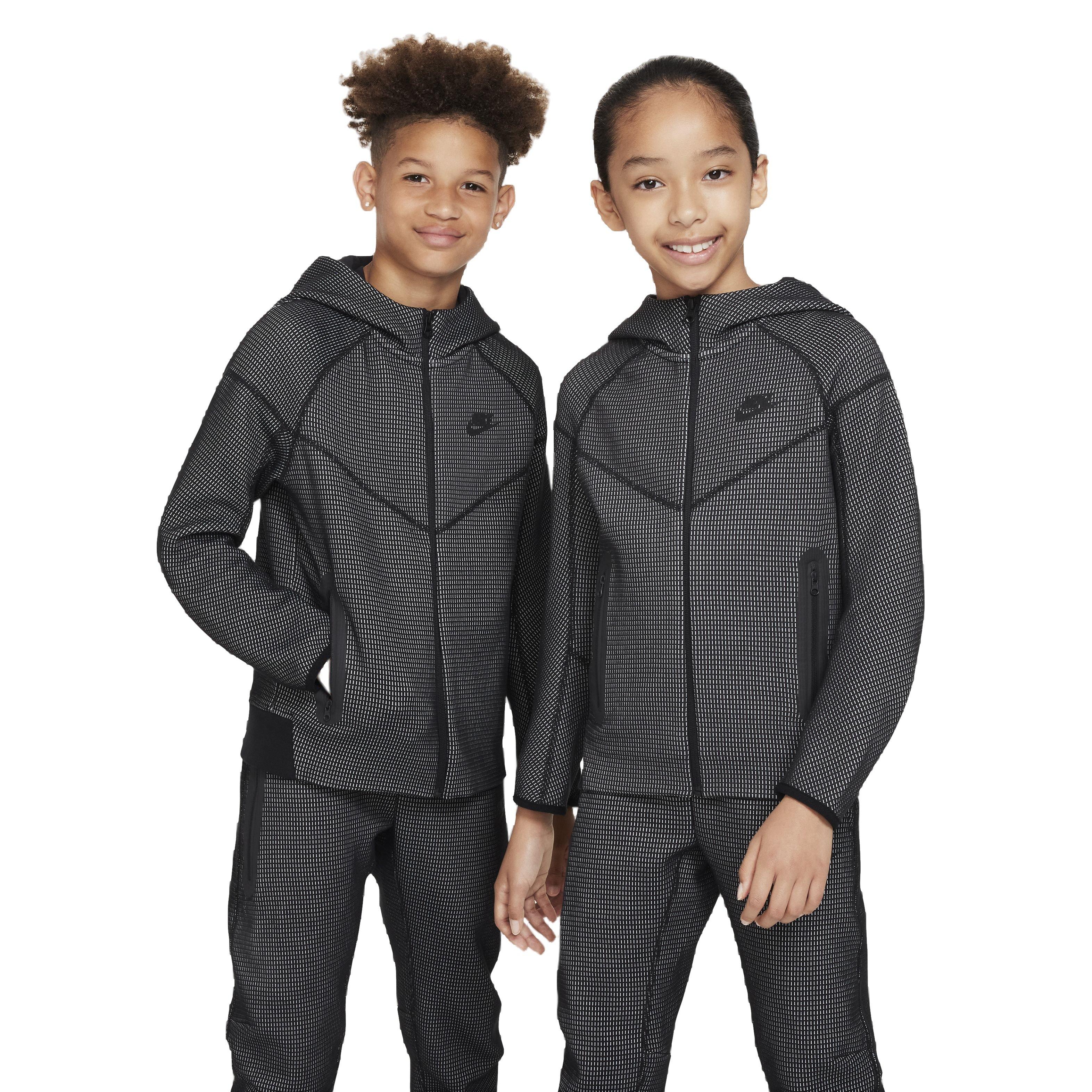 Nike Big Kids\' Sportswear Tech Fleece Winterized FullZip Jacket Black View 1