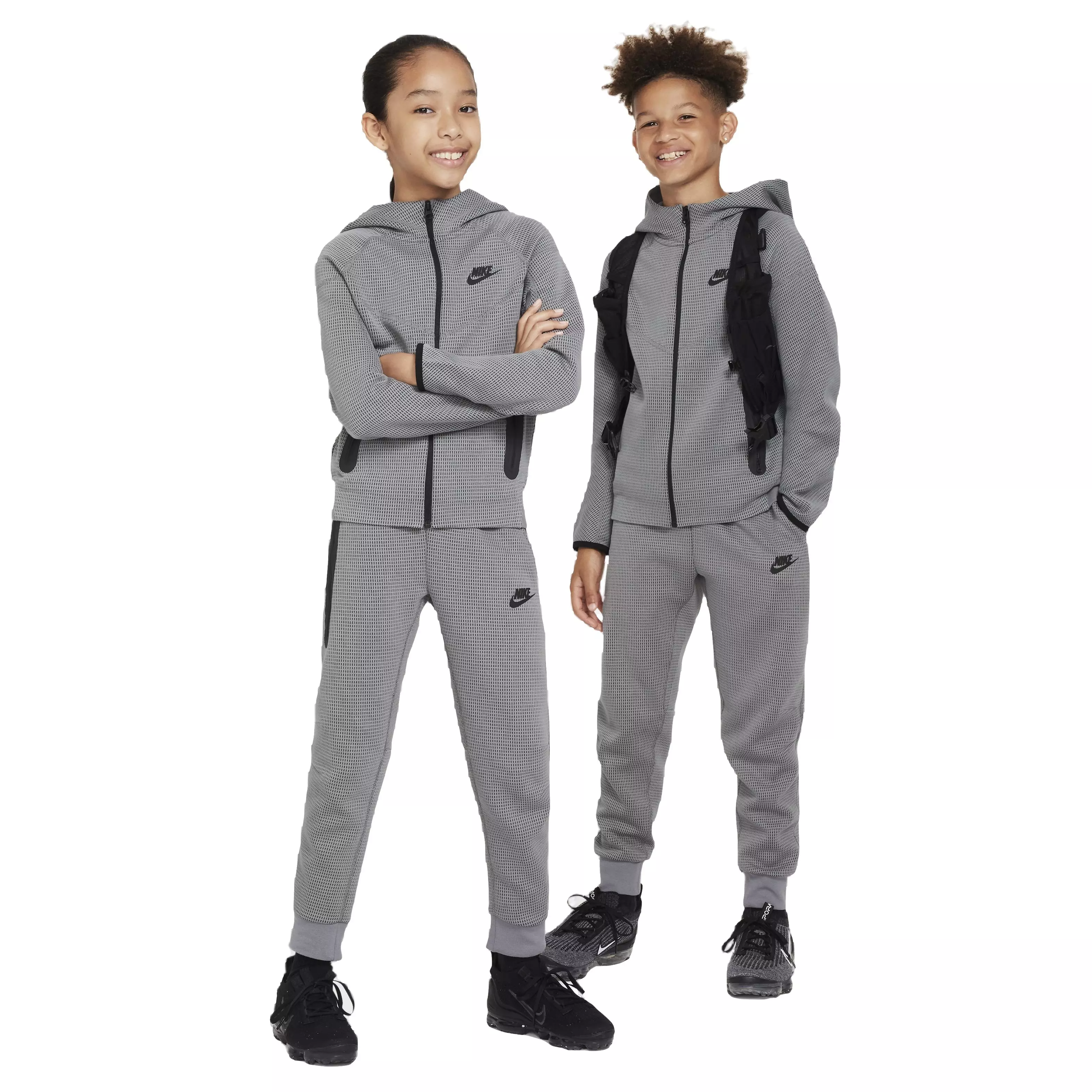 Nike Big Boys' Sportswear Tech Fleece Winterized Pants -Grey - GREY