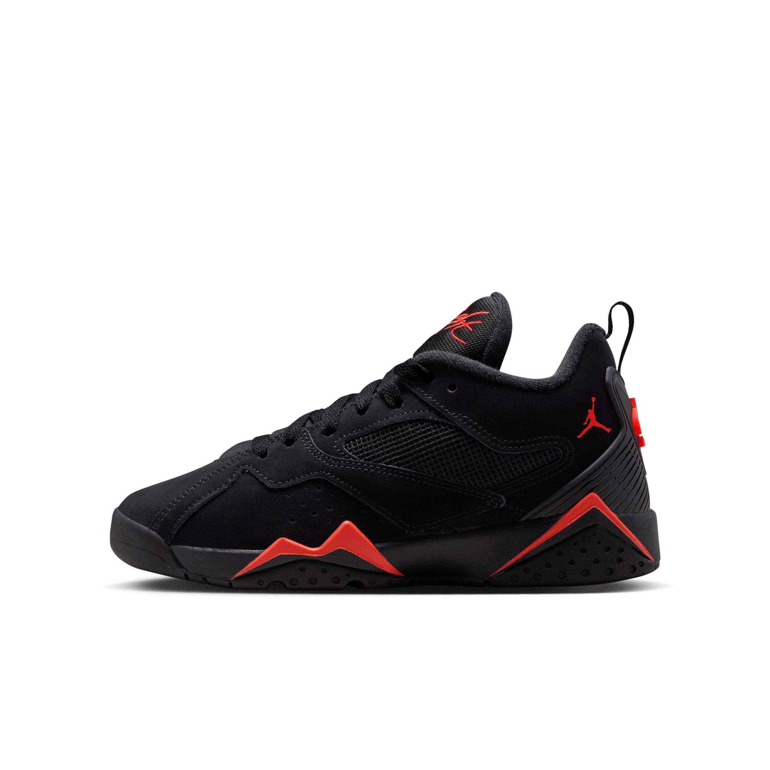 Jordan MVP 92 "Black/Infrared 23" Grade School Boys' Shoe - BLACK/INFRARED Thumbnail View 2