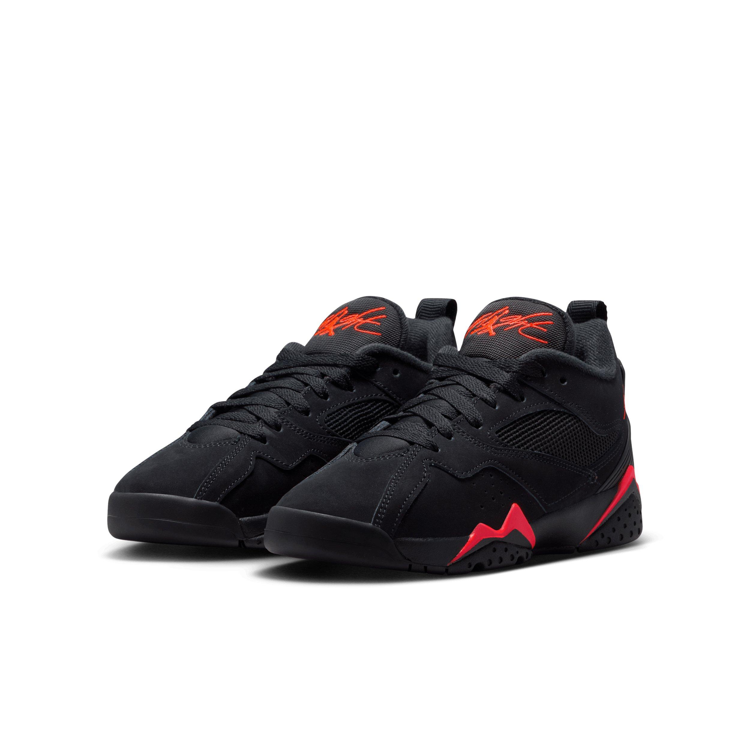 Jordan MVP 92 "Black/Infrared 23" Grade School Boys' Shoe - BLACK/INFRARED Thumbnail View 3