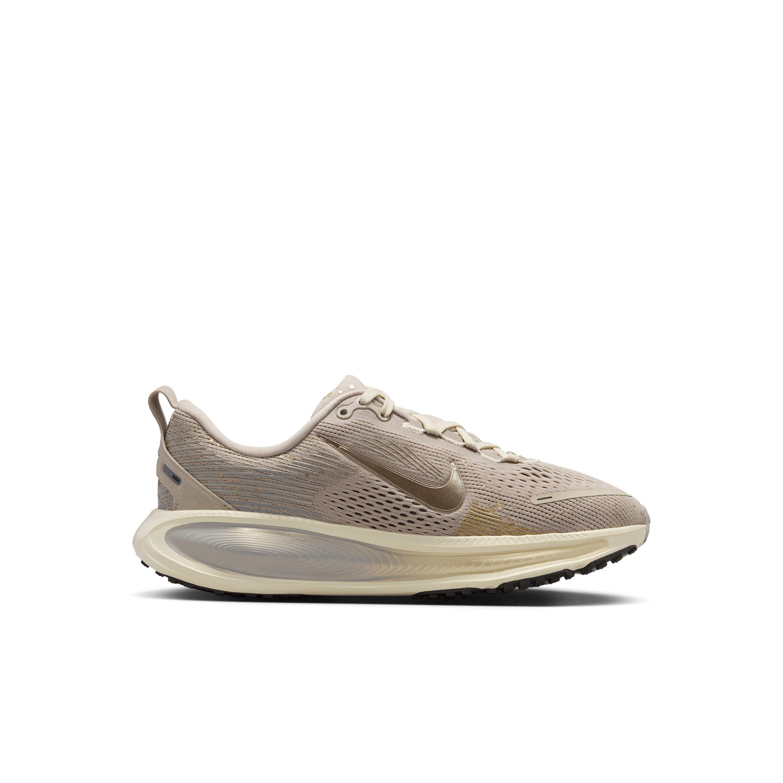 Nike Vomero 18 SE "Cream II/Coconut Milk/Light Smoke Grey/Gold Grain" Preschool Girls' Running Shoe - CREAM/MILK/LT GREY/GOLD Thumbnail View 1