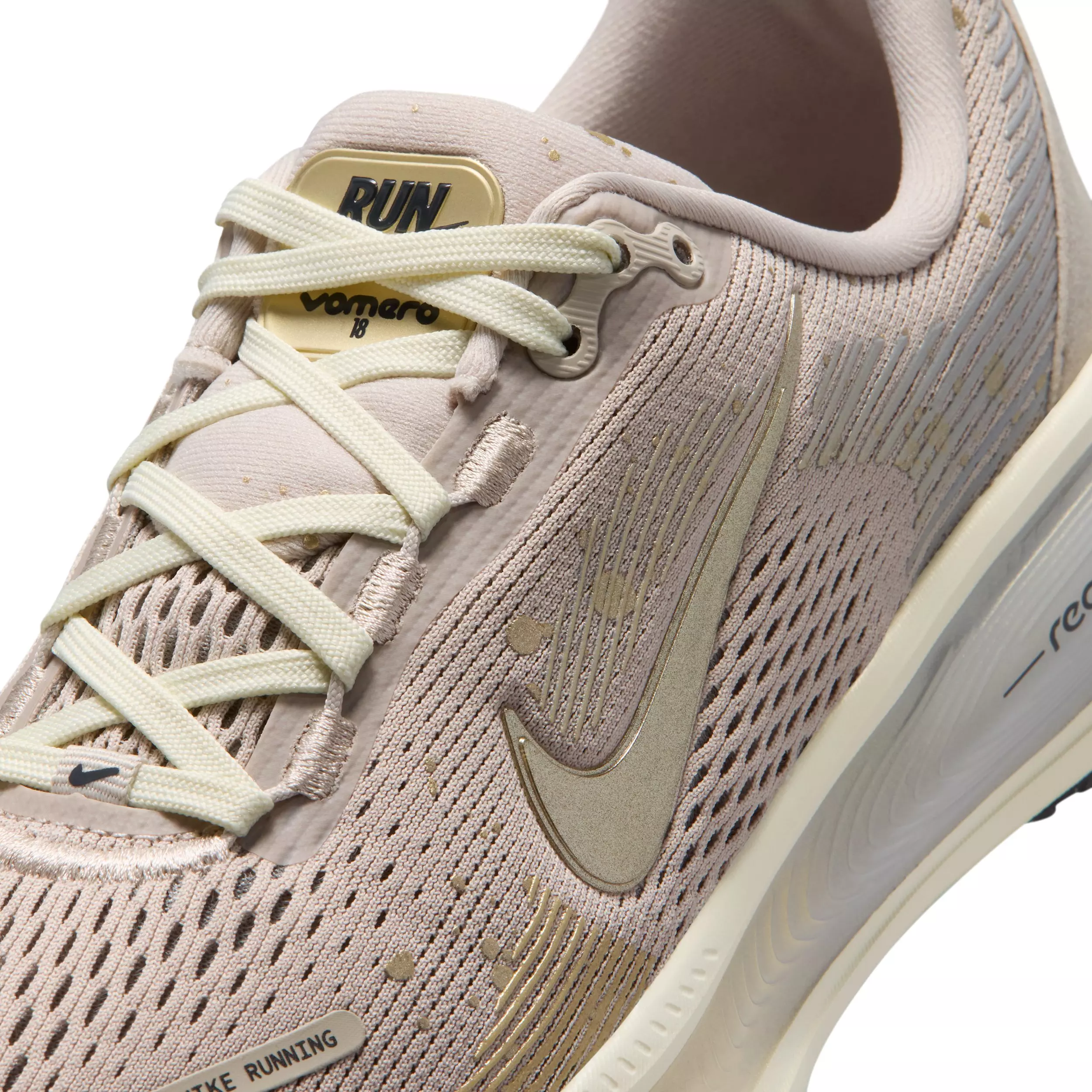 Nike Vomero 18 SE "Cream II/Coconut Milk/Light Grey/Gold Grain" Grade School Girls' Running Shoe - CREAM/MILK/LT GREY/GOLD