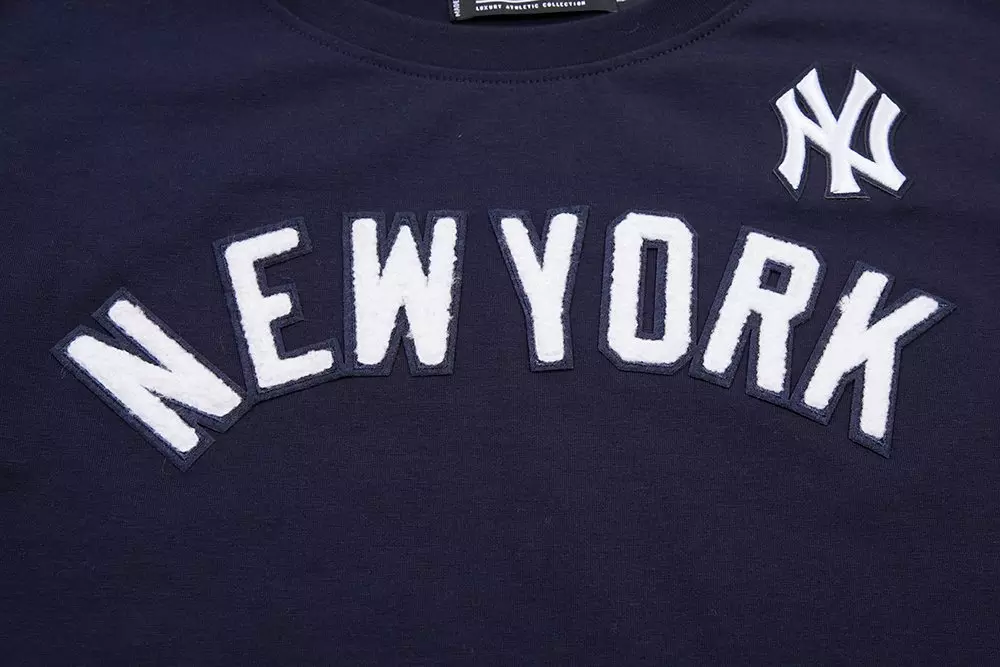Pro Standard Women's MLB New York Yankees Classic Short Sleeve SJ Slim Fit Top - Navy - NAVY