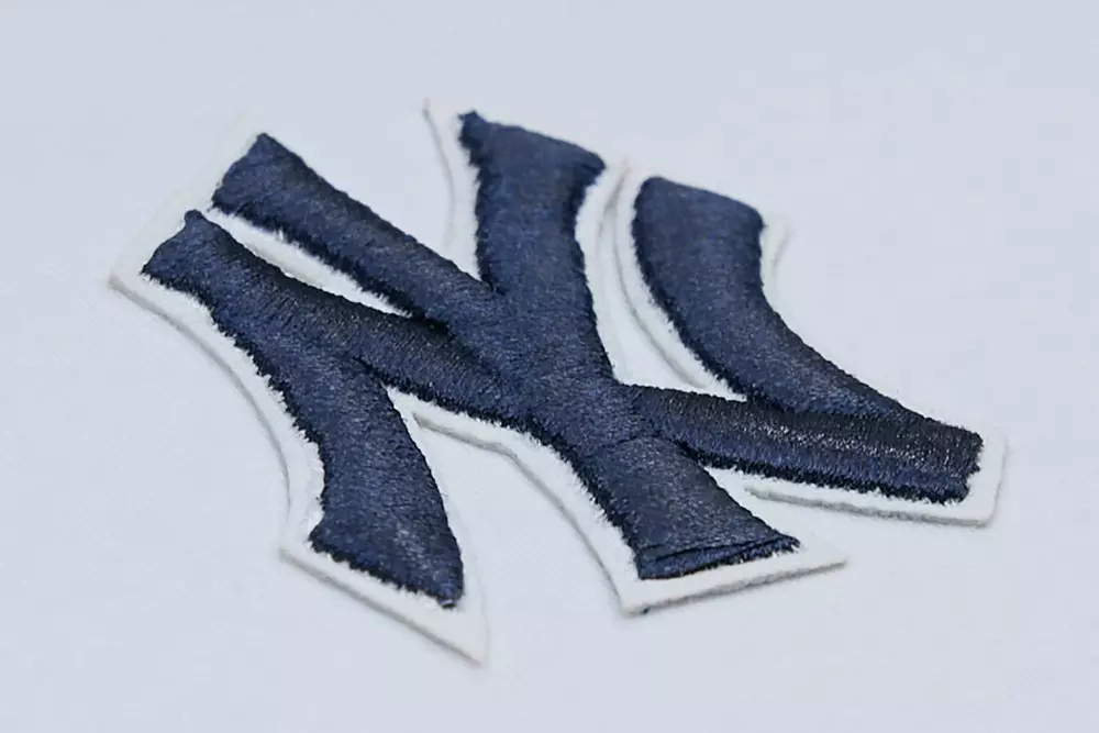 Pro Standard Women's MLB New York Yankees Classic Short Sleeve SJ Slim Fit Top -White - WHITE