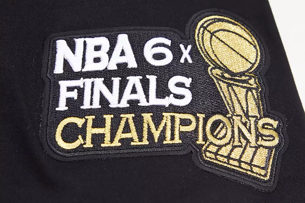 Pro Standard Men's NBA Chicago Bulls Retro Classic Double Knit Tee -Black/Red - BLACK/RED