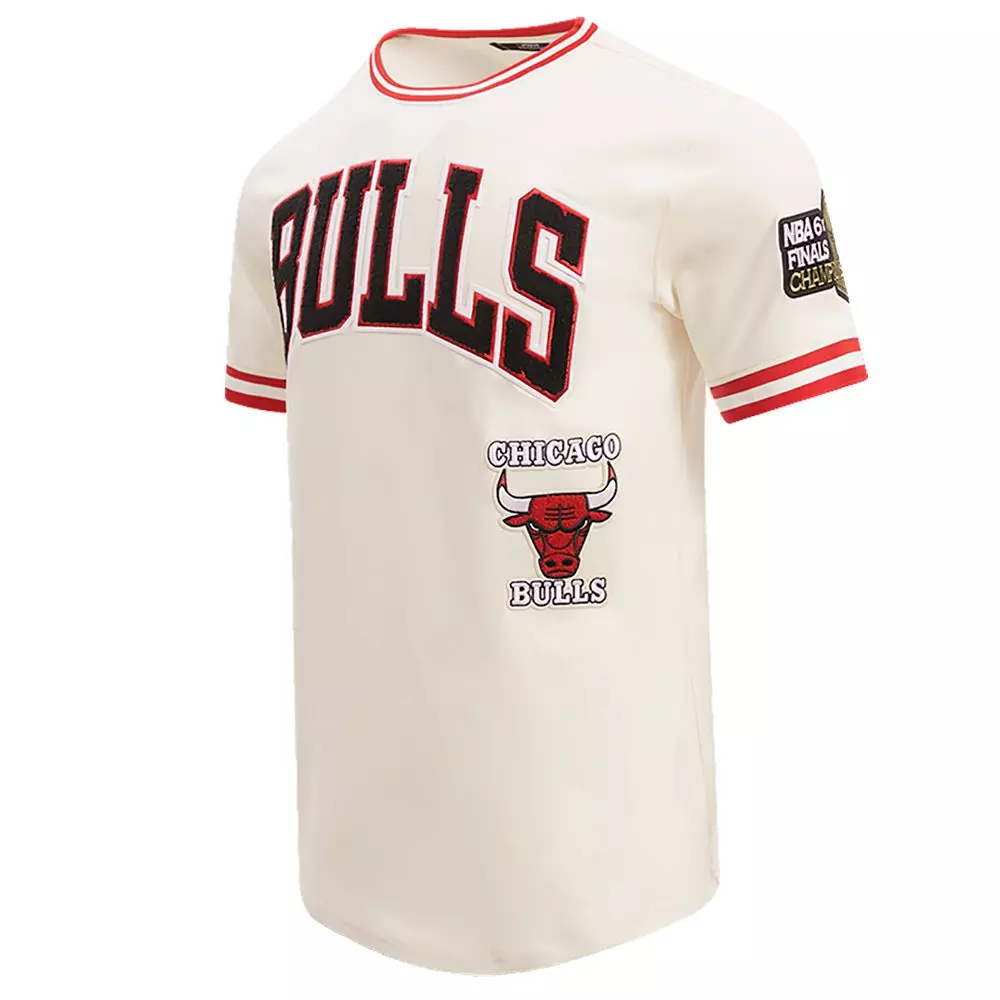 Pro Standard Men's NBA Chicago Bulls Retro Classic Double Knit Tee -Eggshell/Red - EGGSHELL/RED
