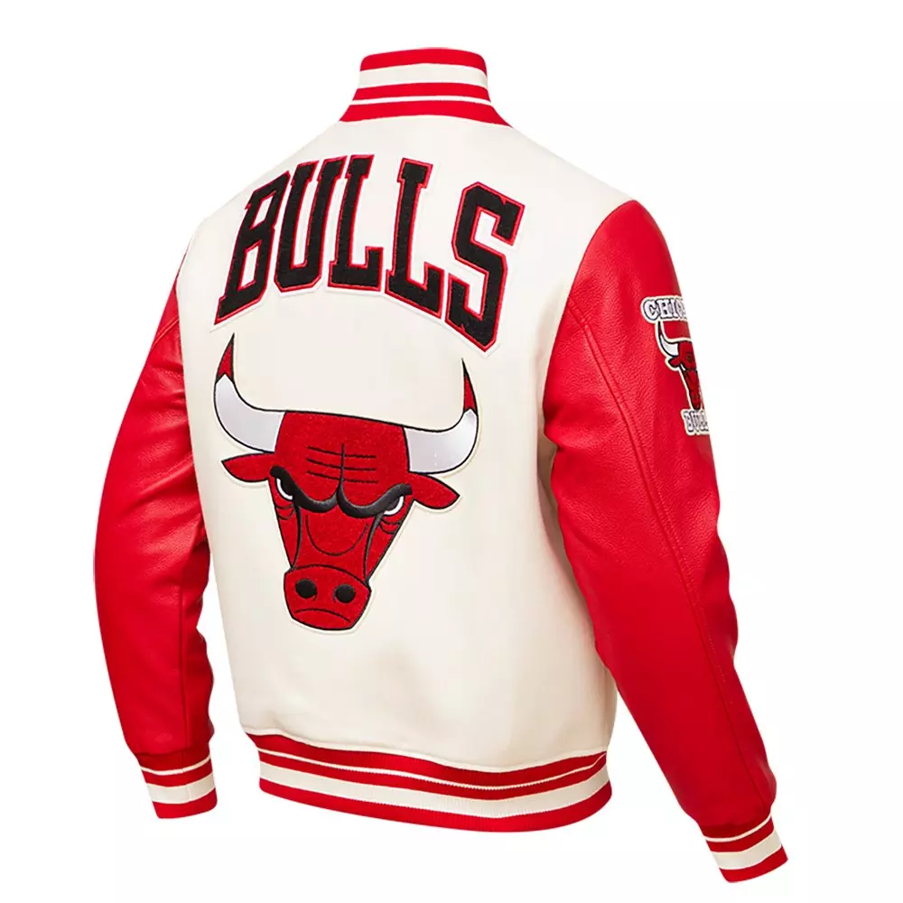 Pro Standard Men's NBA Chicago Bulls Retro Classic Rib Wool Varsity Jacket -Eggshell/Red - EGGSHELL/RED