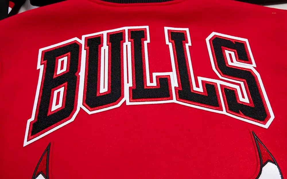 Pro Standard Men's NBA Chicago Bulls Retro Classic Rib Wool Varsity Jacket -Red/Black - RED/BLACK