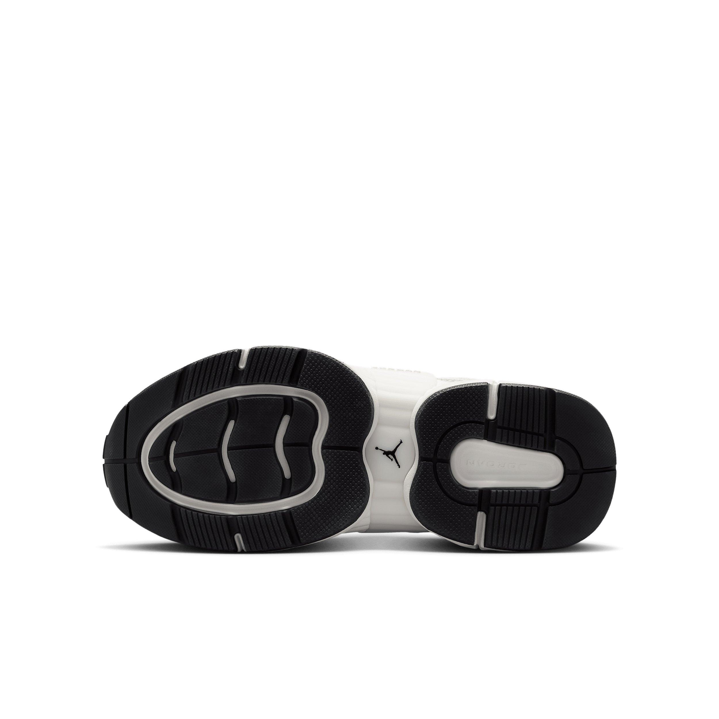 Jordan Trunner O/S "Sail/Sail/Black" Grade School Boys' Shoe - SAIL/SAIL/BLACK Thumbnail View 6