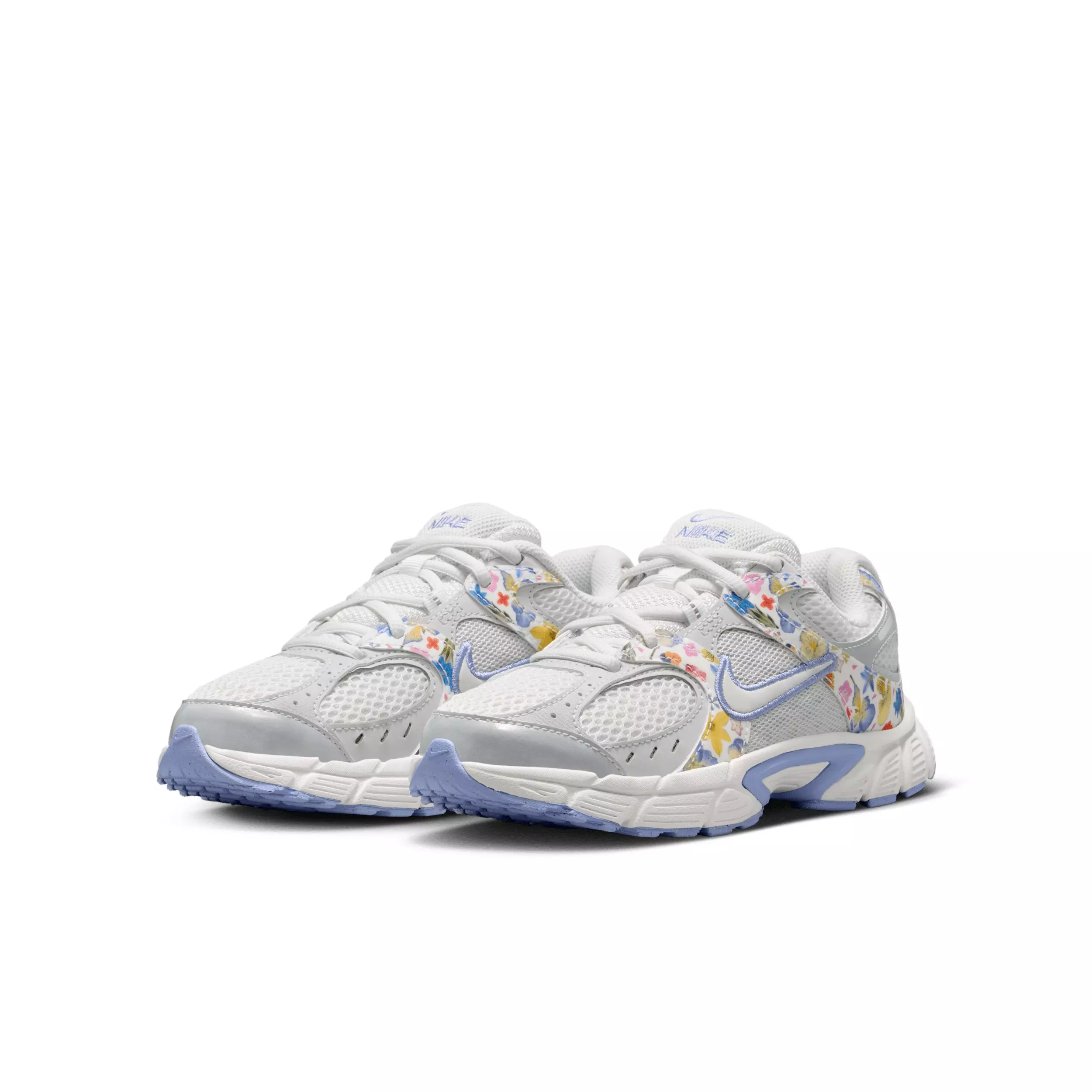 Nike V5 RNR SE "Summit White/Photon Dust/Light Thistle/Summit White" Grade School Boys' Shoe - WHITE/DUST/LT THISTLE/WHITE