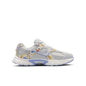 Nike V5 RNR SE "Summit White/Photon Dust/Light Thistle/Summit White" Grade School Boys' Shoe