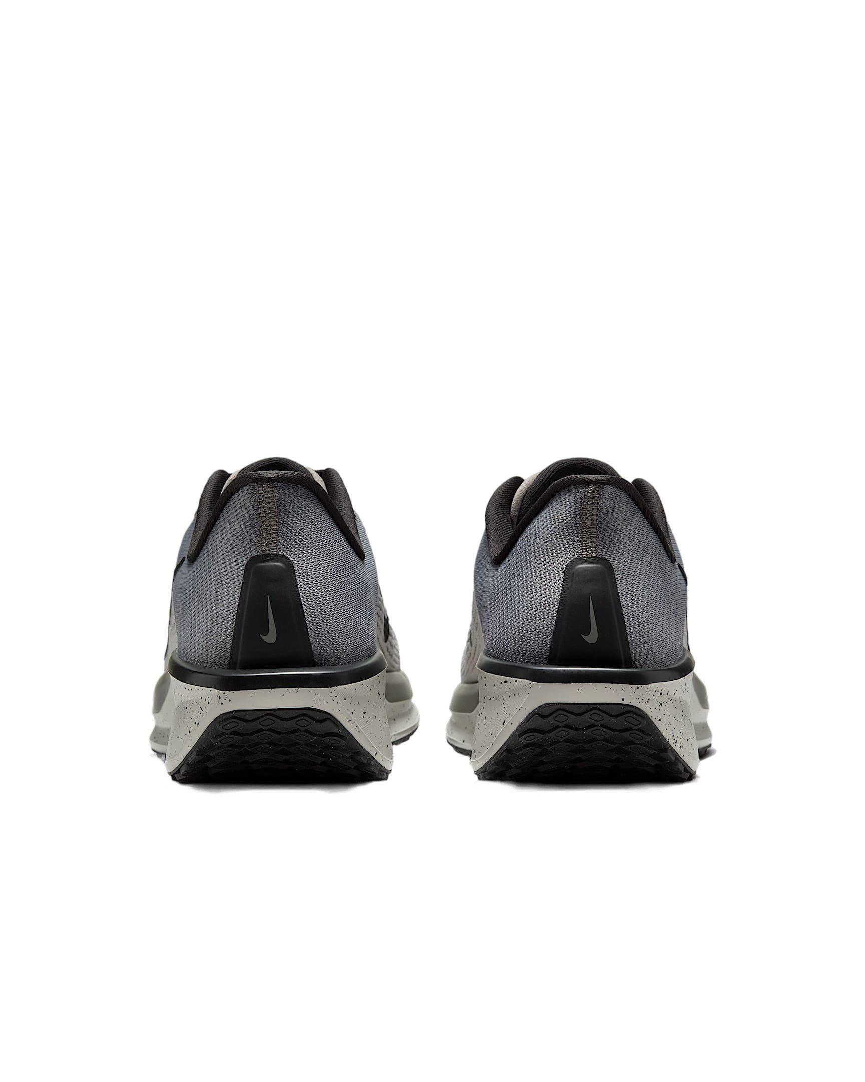 Nike Quest 6 