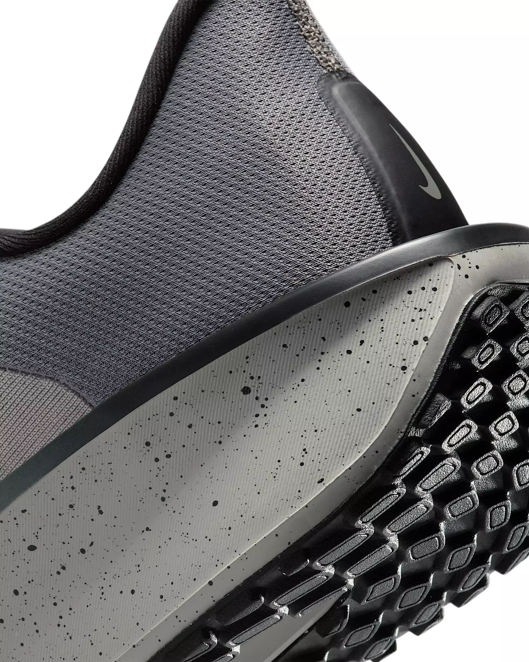 Nike Quest 6 "Light Iron Ore/Flat Pewter/Black" Men's Running Shoe - LT IRON/PEWTER/BLACK