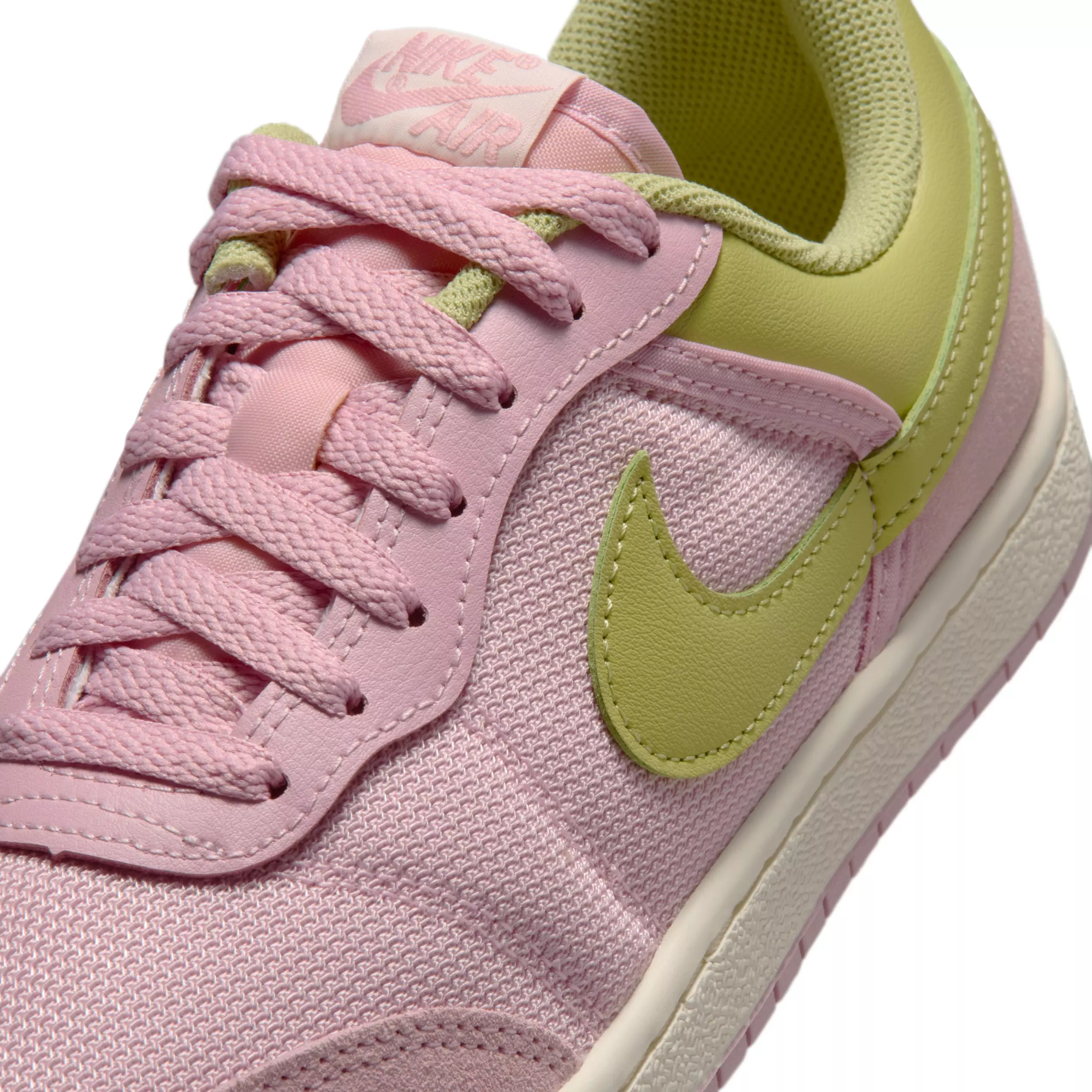 Jordan Air Skyline Low "Iced Carmine/Sail/Lawn" Women's Shoe - CARMINE/SAIL/LAWN