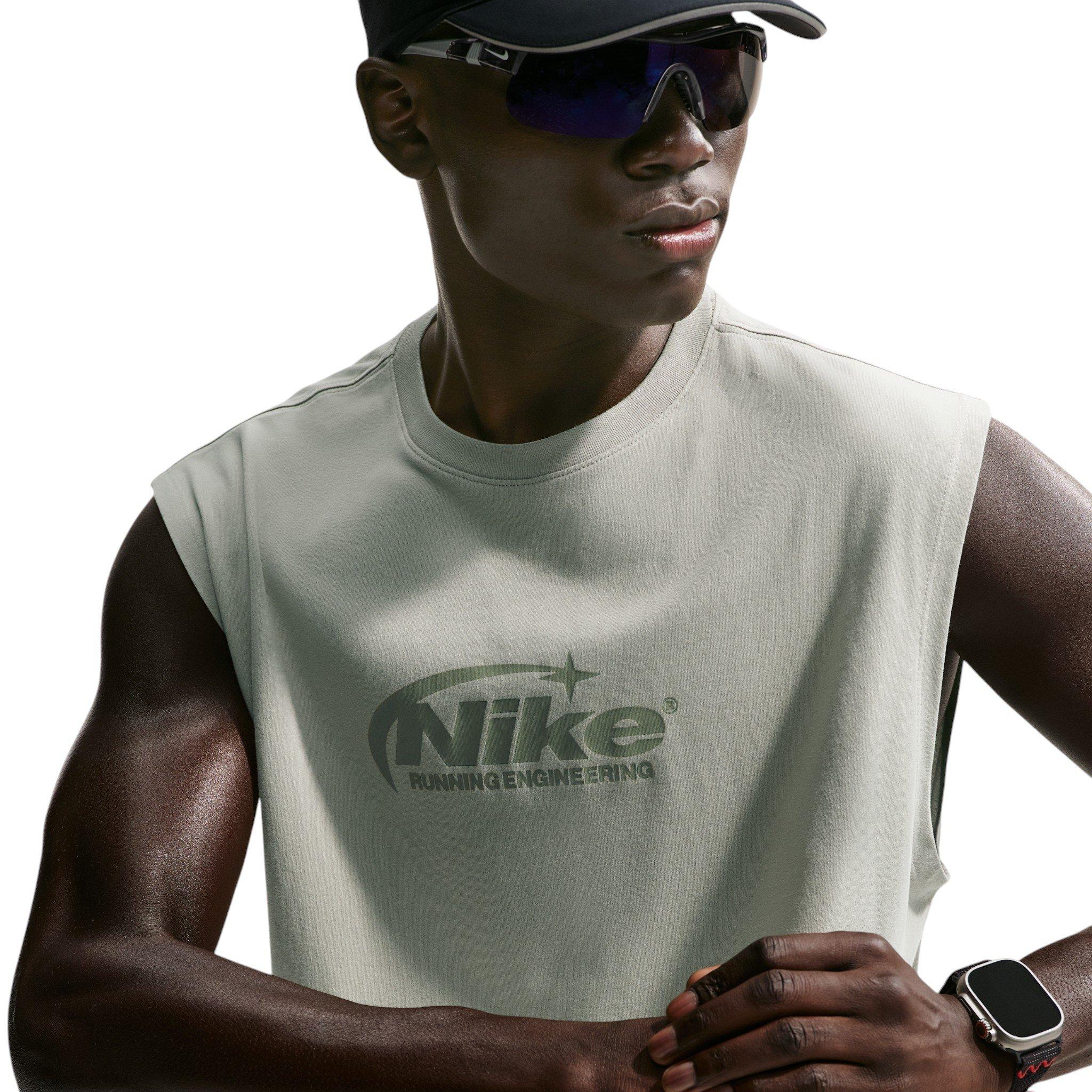 Nike Men's Dri-FIT Sleeveless Running T-Shirt - Green - GREEN