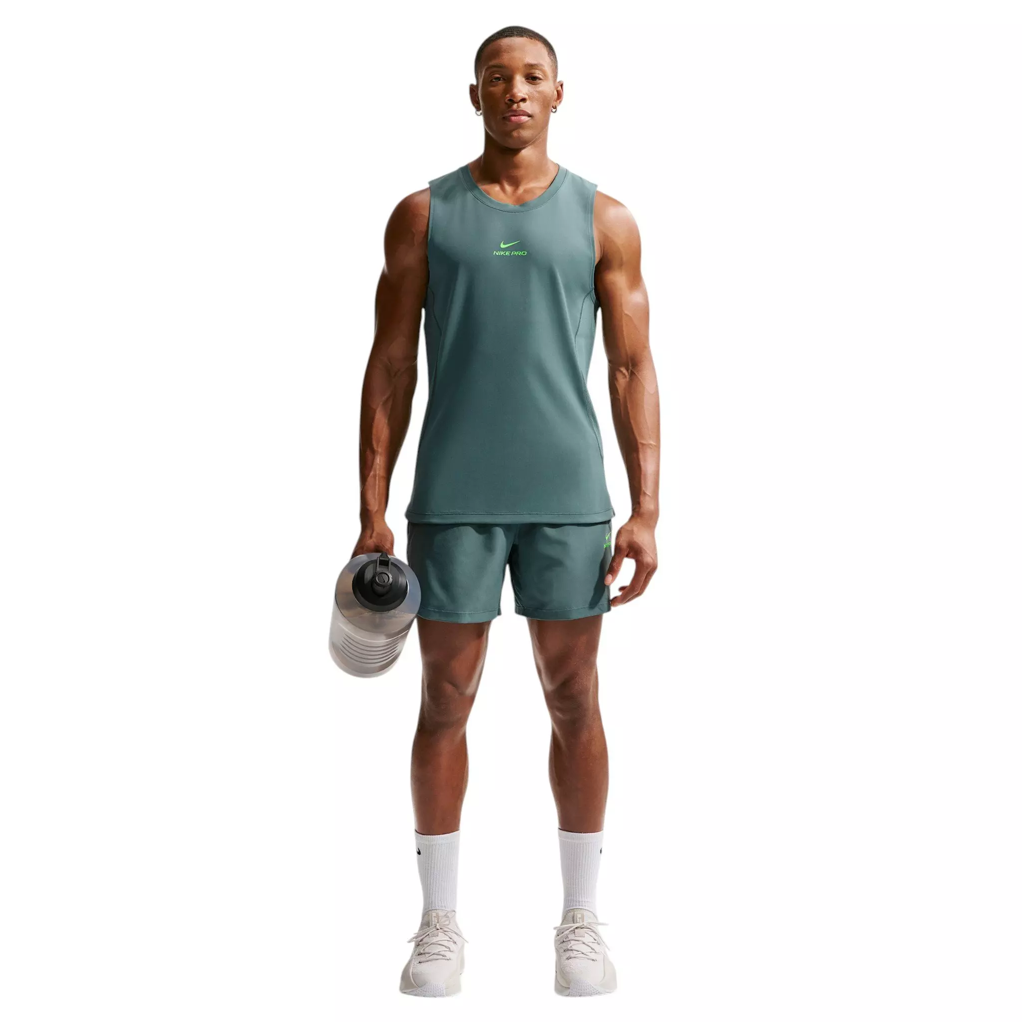 Nike Men's Pro Training Dri-FIT 6" Shorts - Green - GREEN