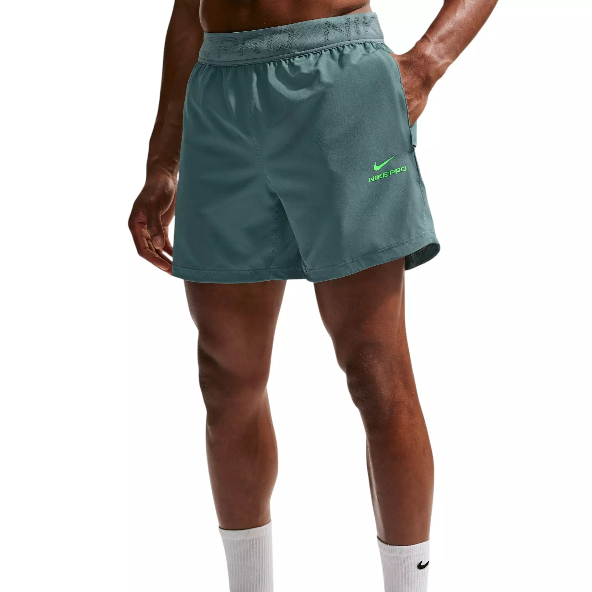 Nike Men's Pro Training Dri-FIT 6" Shorts - Green - GREEN