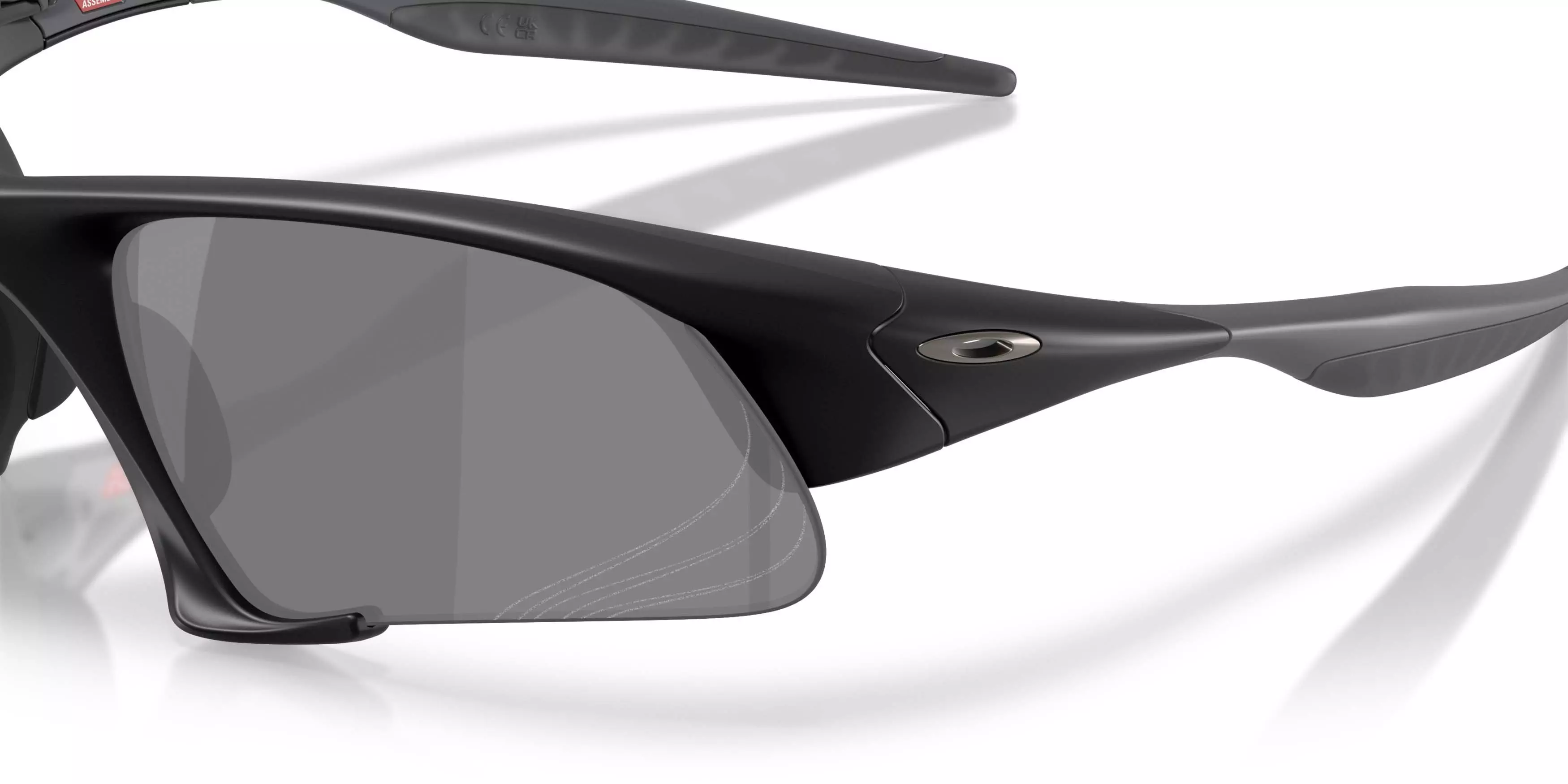 Oakley Suture Jacket Prizm Black Sunglasses &ndash; Matte Black - BLACK/GREY