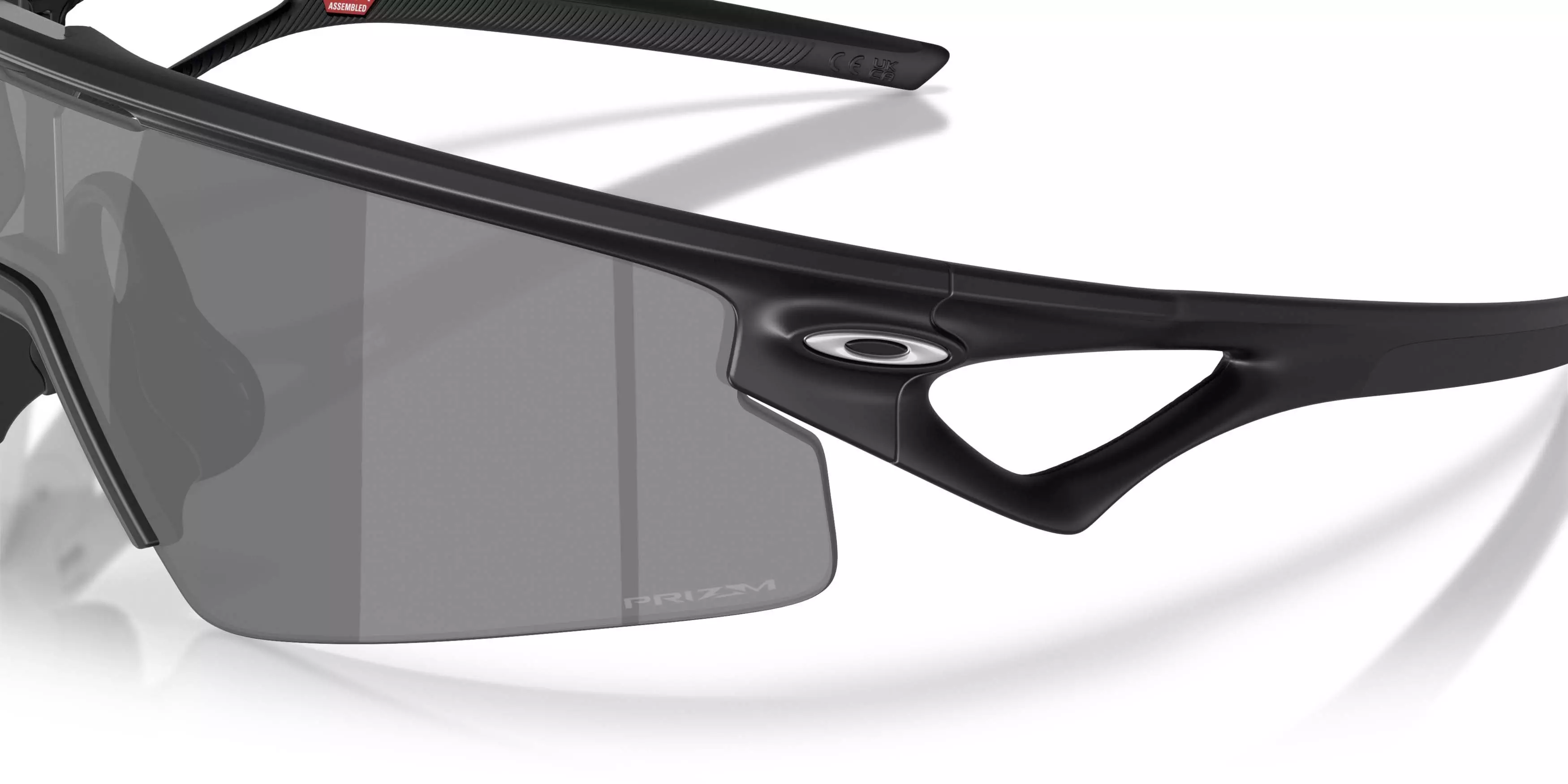 Oakley Sphaera Strike Prizm Black Sunglasses &ndash; Matte Black - BLACK/GREY