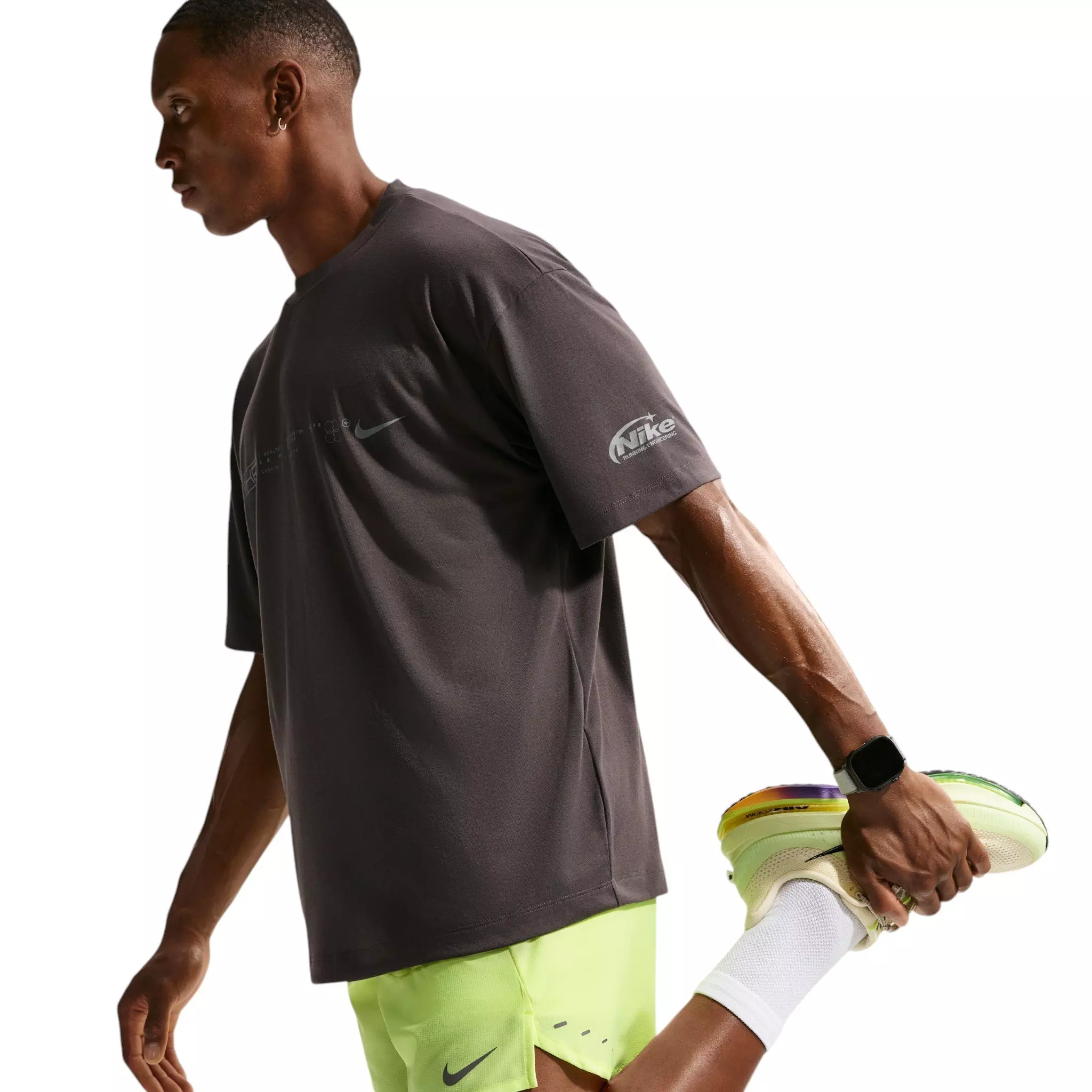 Nike Men's Stride Dri-FIT 7" 2-in-1 Running Shorts - Yellow - YELLOW
