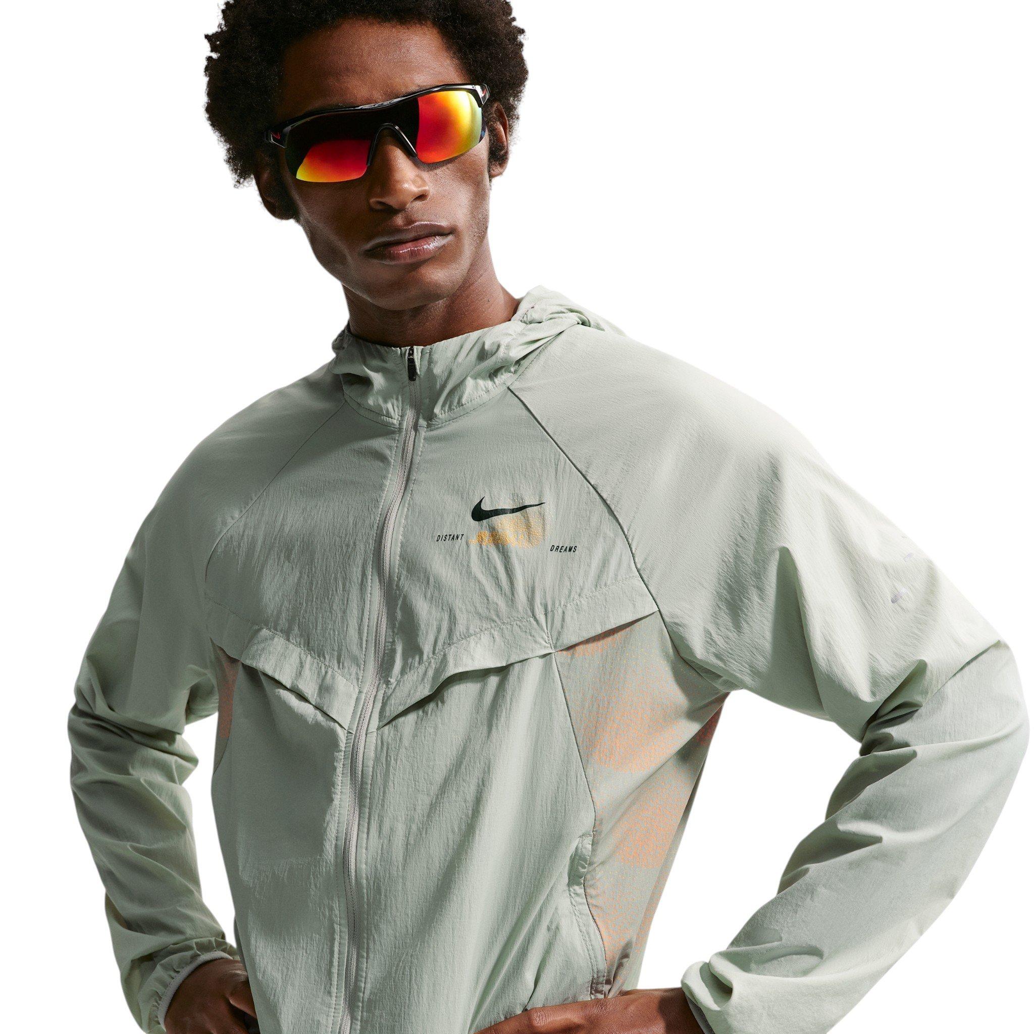 Nike Men's Stride Repel UV Protection Running Jacket - Light Green - LIGHT GREEN