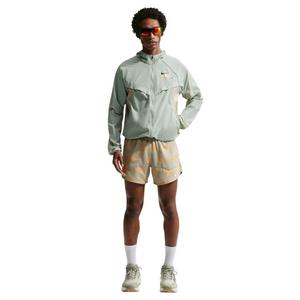 Nike Men's Stride Repel UV Protection Running Jacket - Light Green - LIGHT GREEN