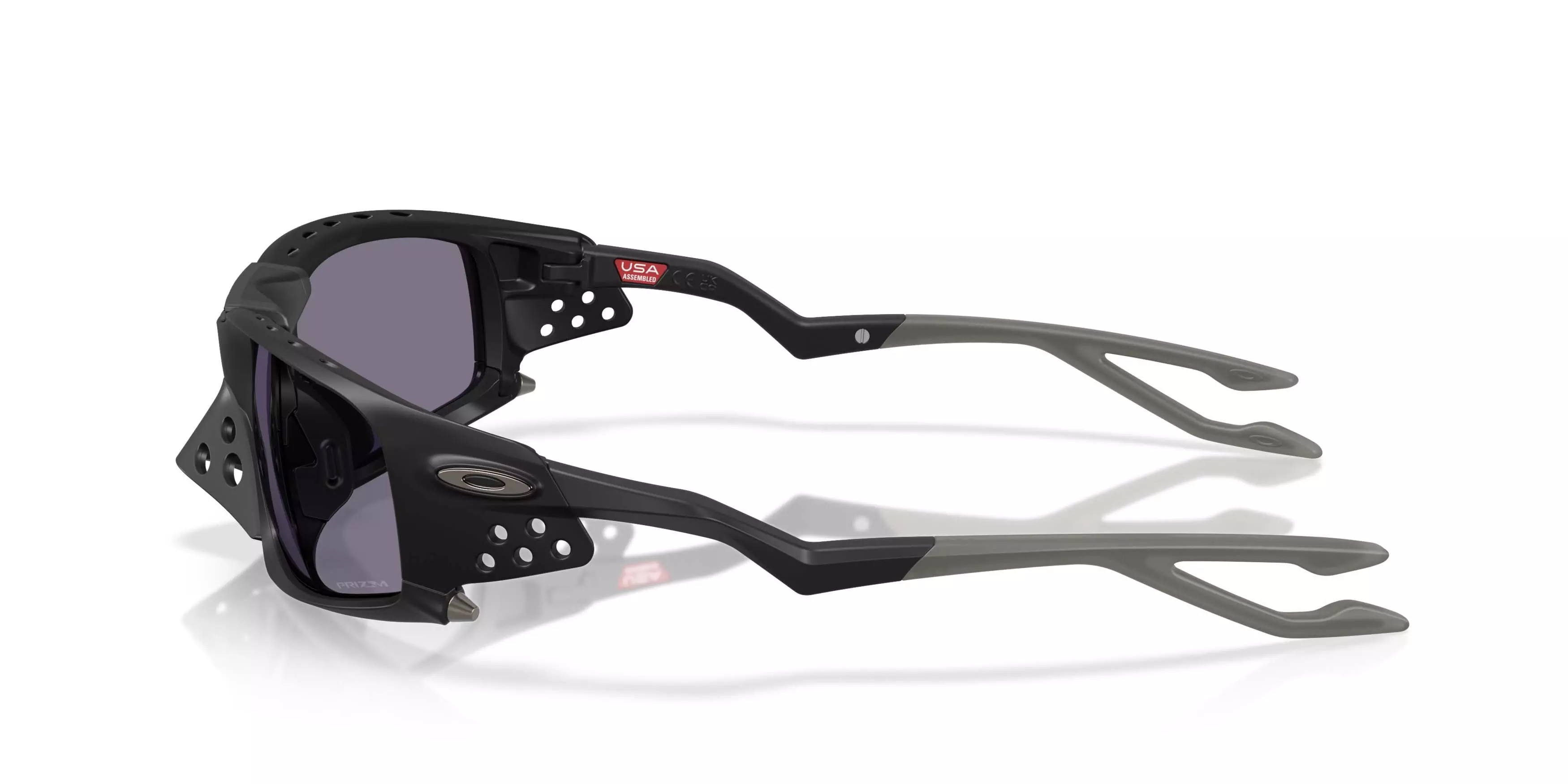 Oakley Plantaris SQ Prizm Grey Sunglasses &ndash; Matte Black - BLACK/GREY
