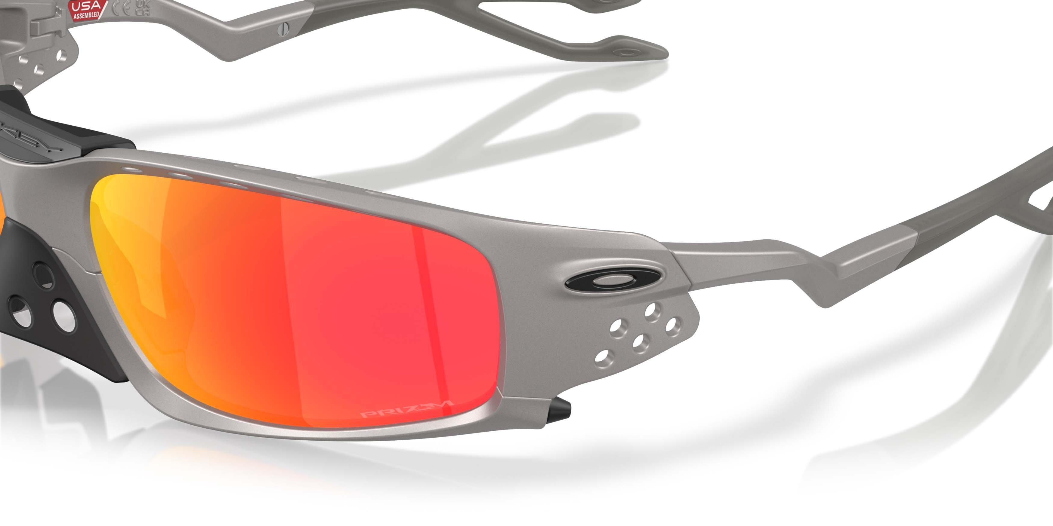 Oakley Plantaris SQ Prizm Ruby Sunglasses &ndash; Titanium - SILVER/RED Thumbnail View 4