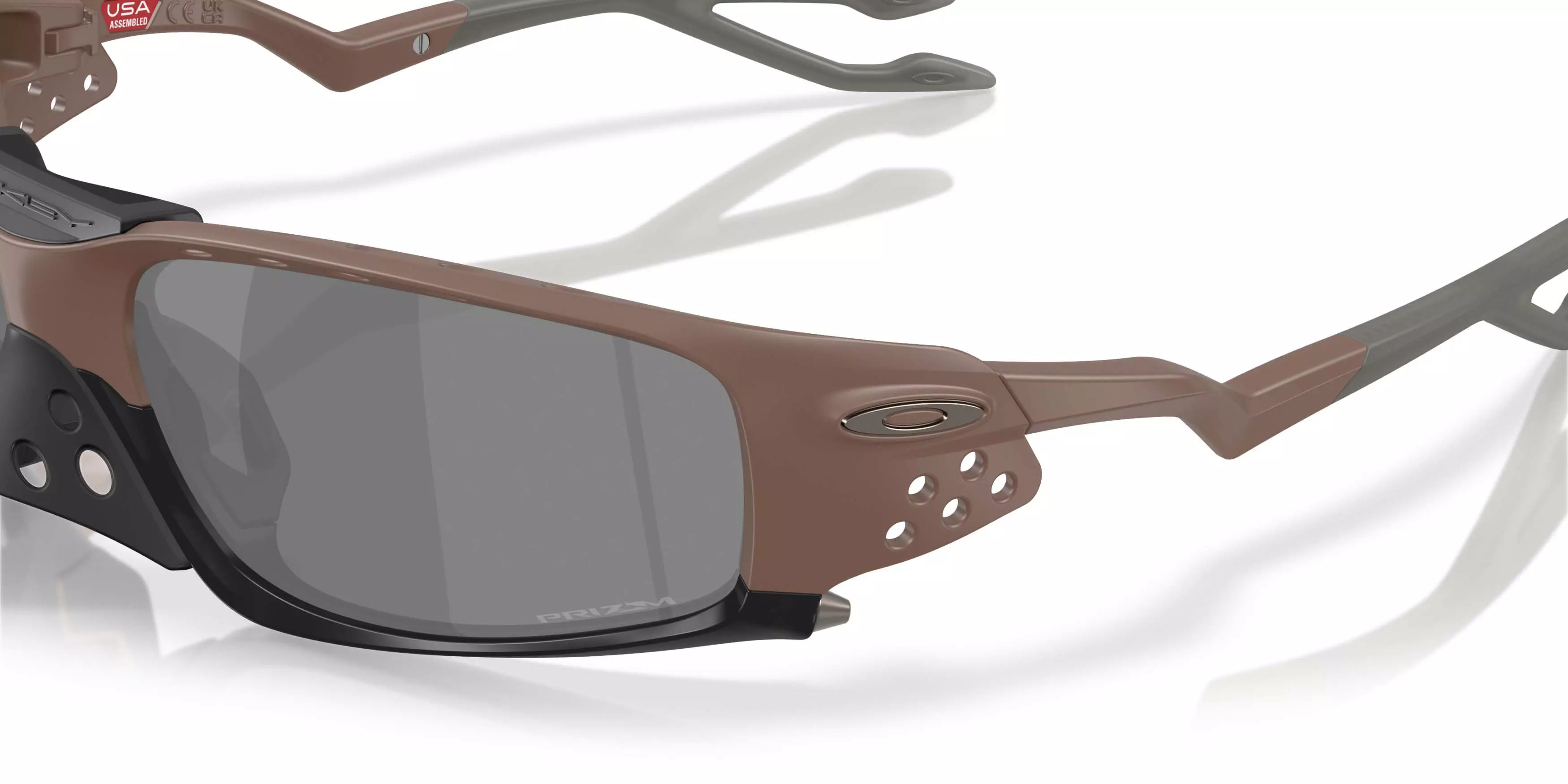 Oakley Plantaris SQ Prizm Black Sunglasses &ndash; Mahogany - BROWN/GREY