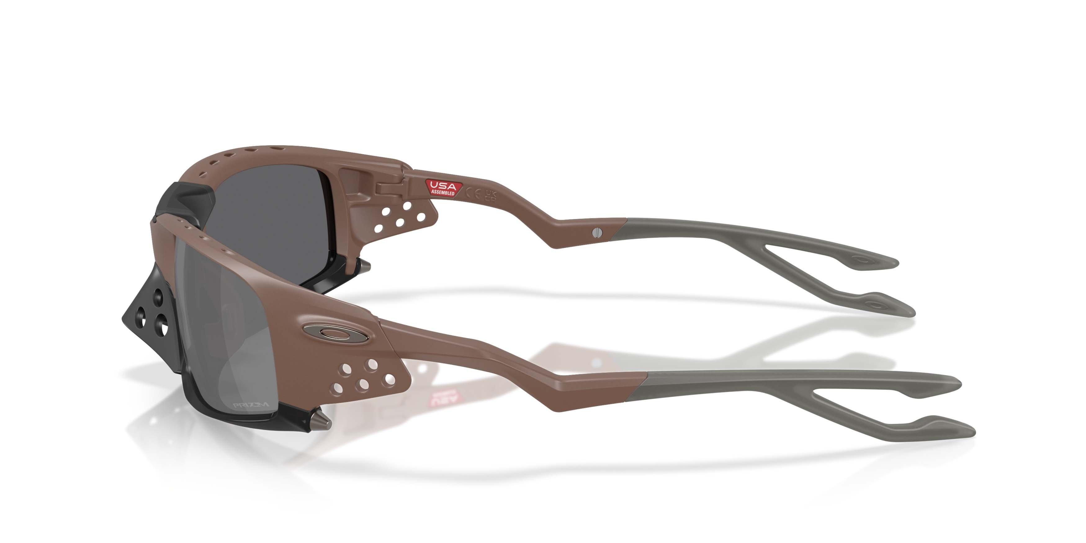 Oakley Plantaris SQ Prizm Black Sunglasses &ndash; Mahogany - BROWN/GREY Thumbnail View 8
