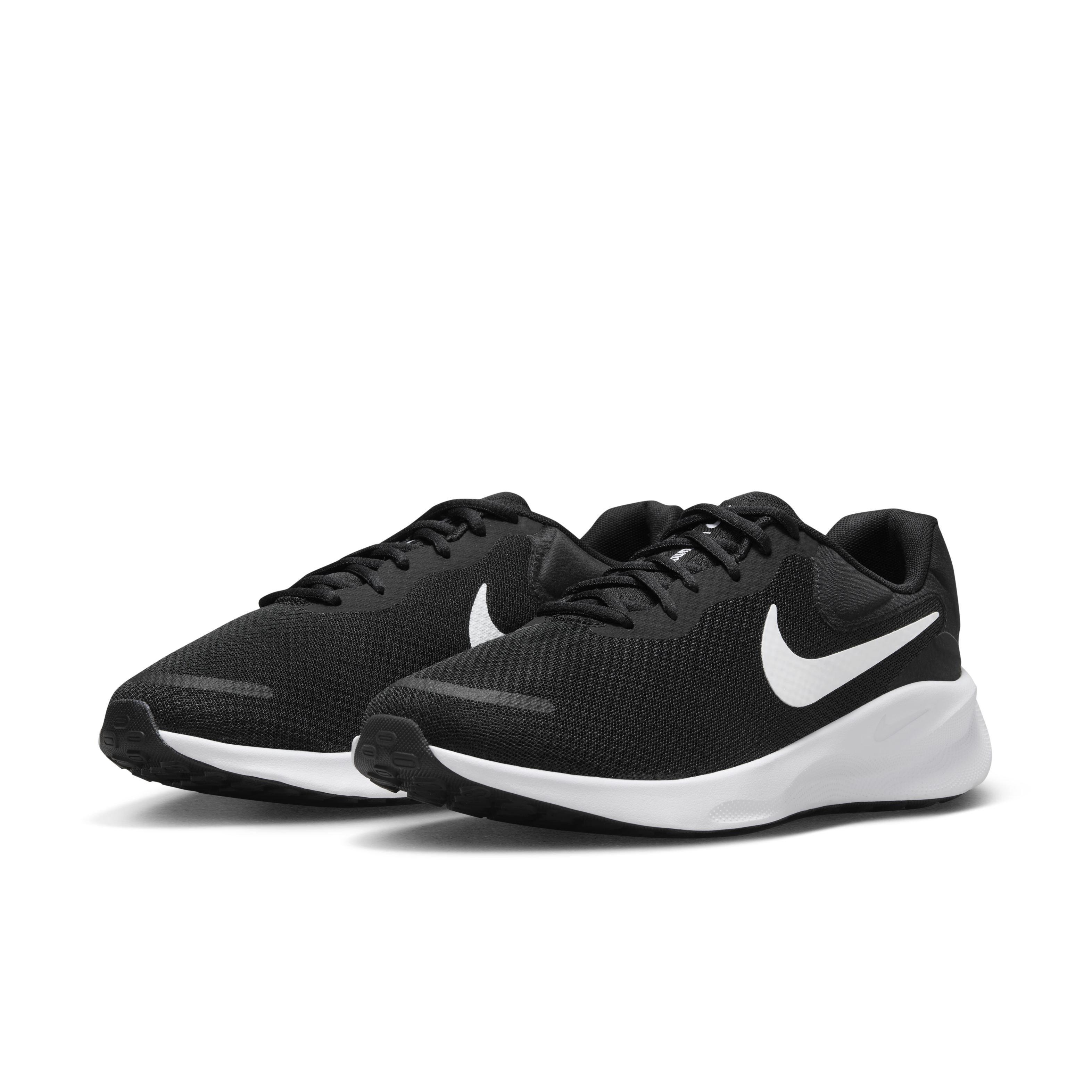 Nike Revolution 7 