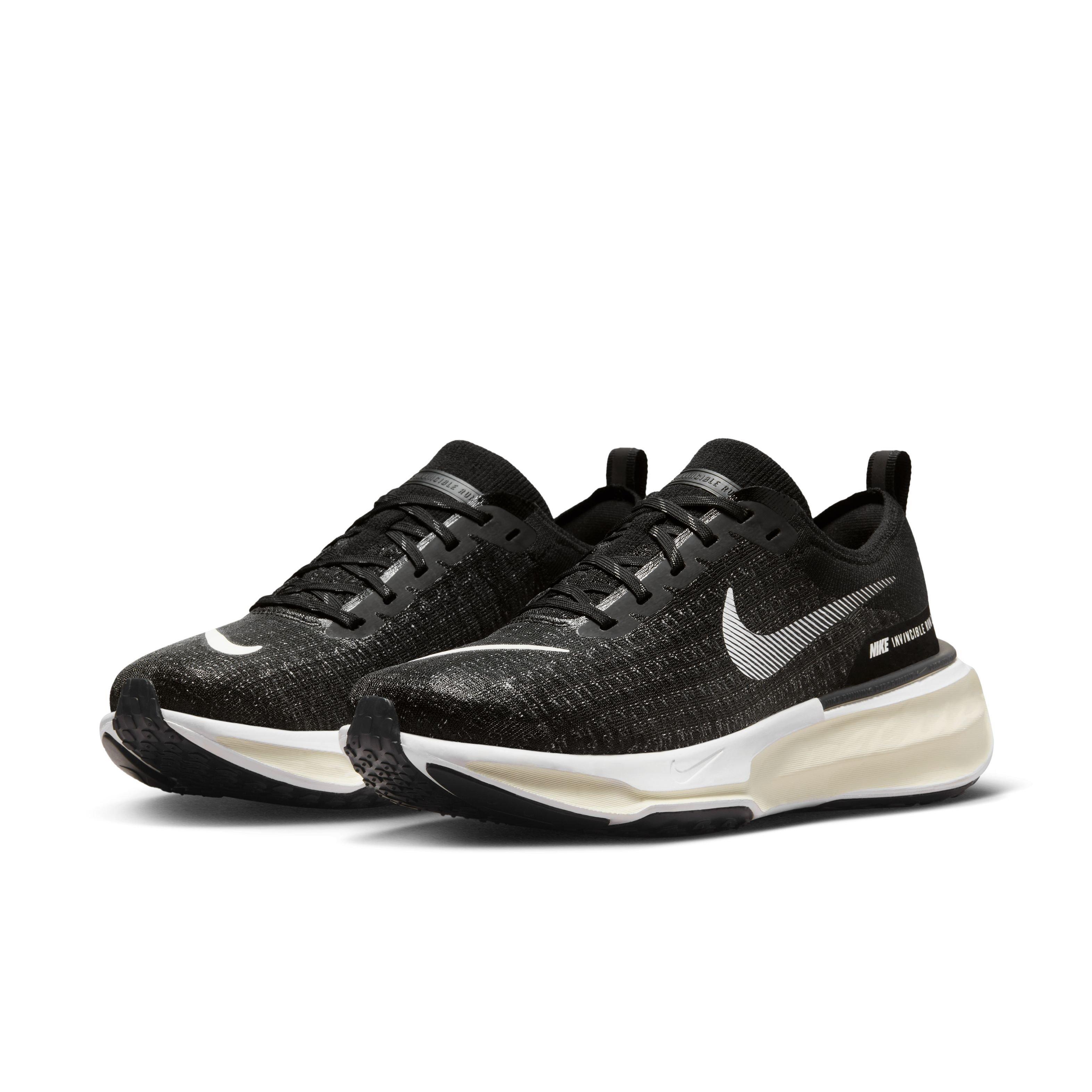Nike Invincible 3 "Black/Coconut Milk/Bright Crimson/White" Men's Wide Running Shoe - BLACK/MILK/CRIMSON/WHITE Thumbnail View 3