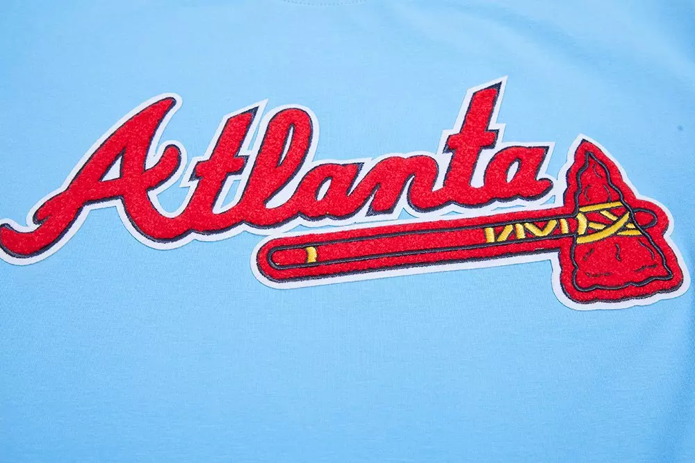 Pro Standard Men's MLB Atlanta Braves Classic Chenille Top - BLUE